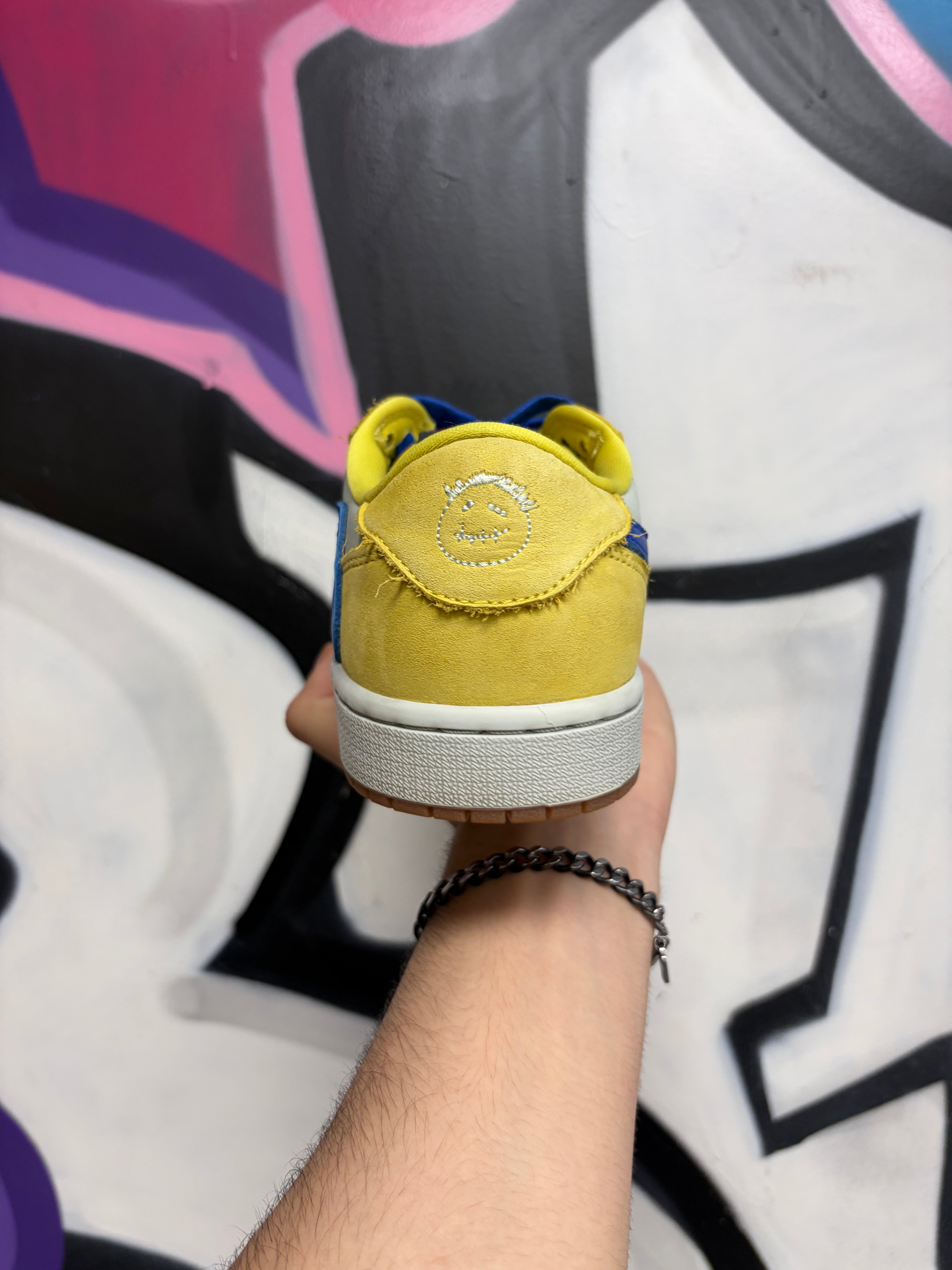 Jordan 1 Low Travis Scott Canary Yellow Sneakers