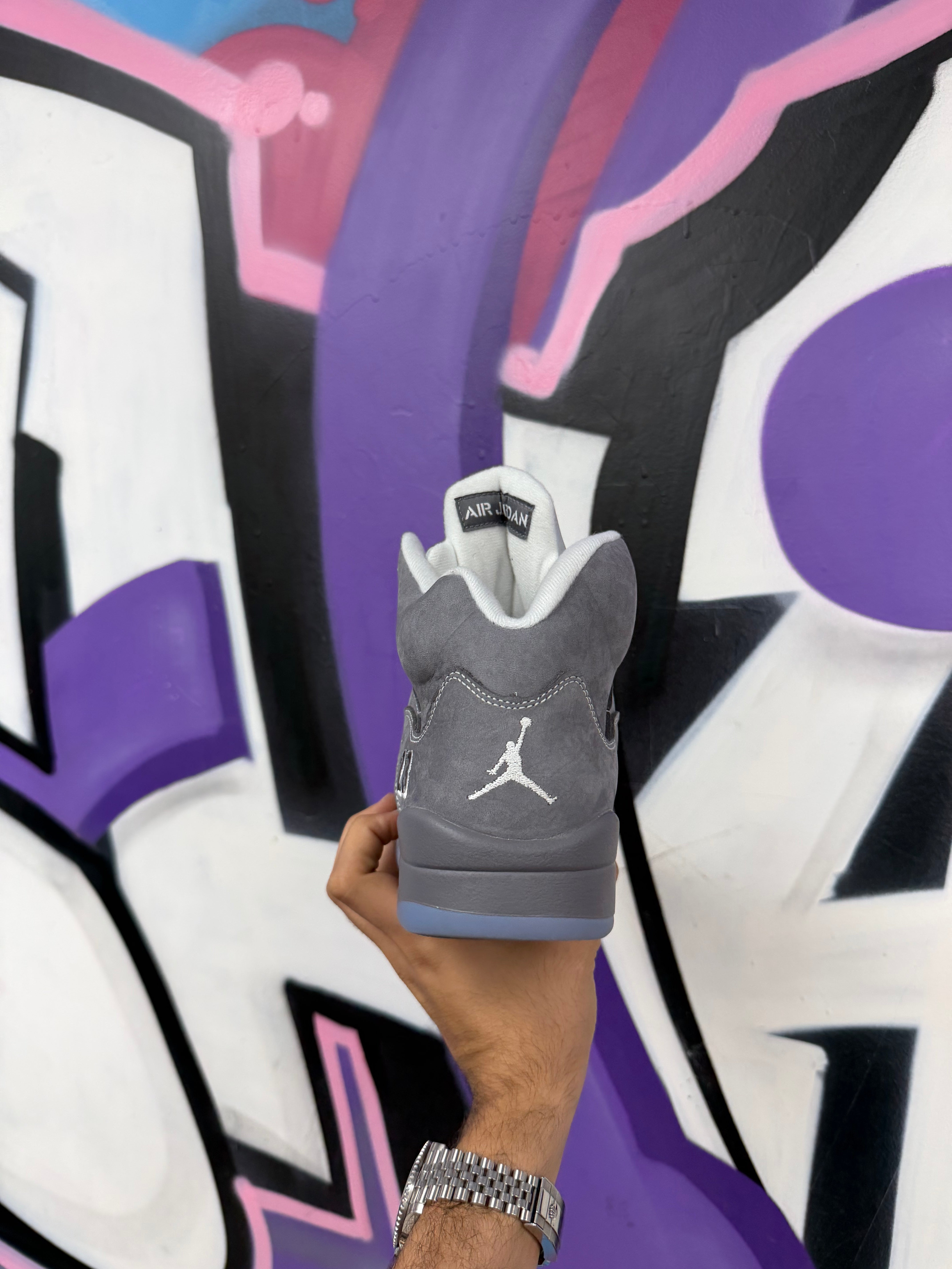Jordan 5 Wolf Grey Sneakers