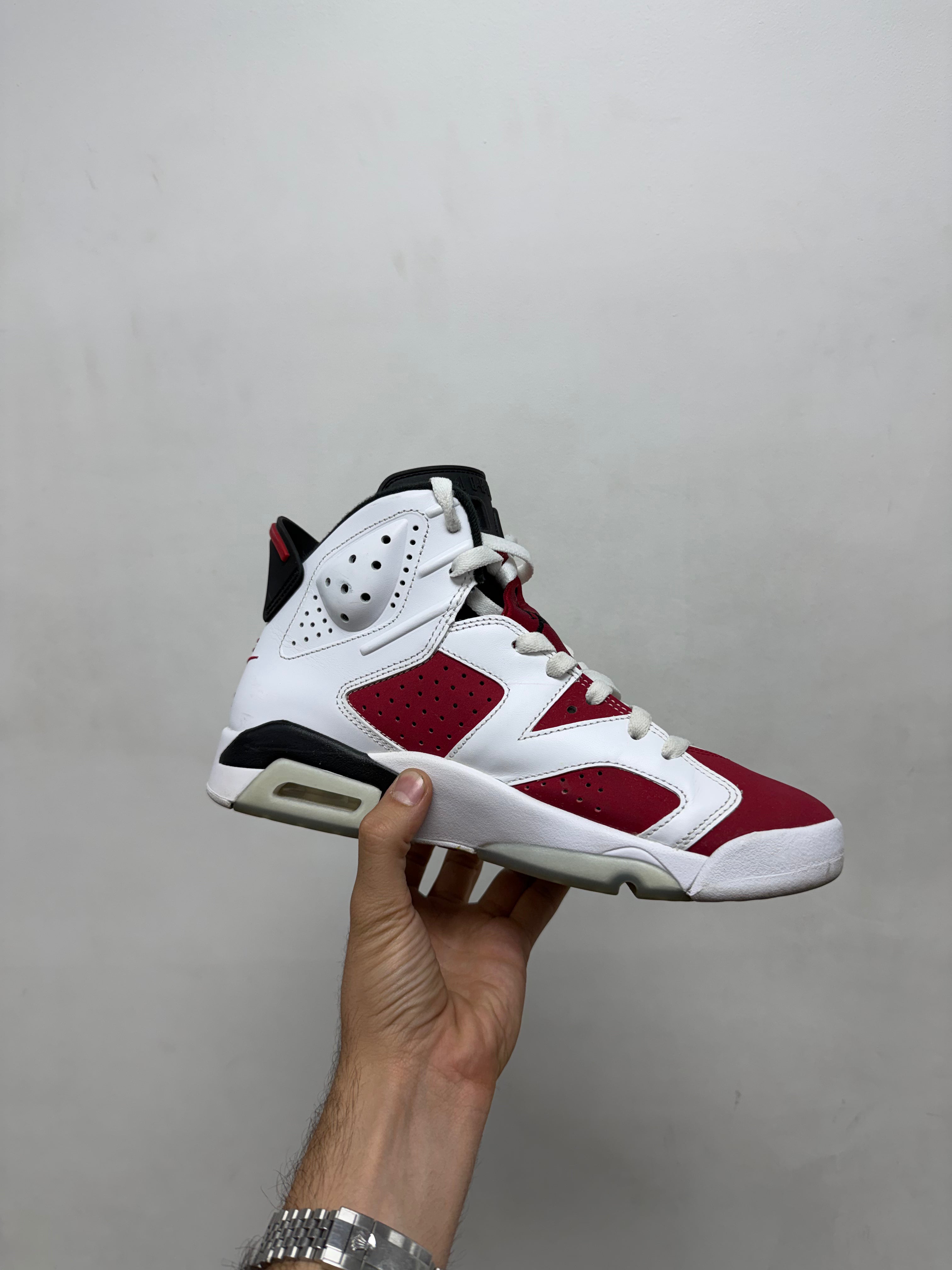 Jordan 6 Carmine Sneakers