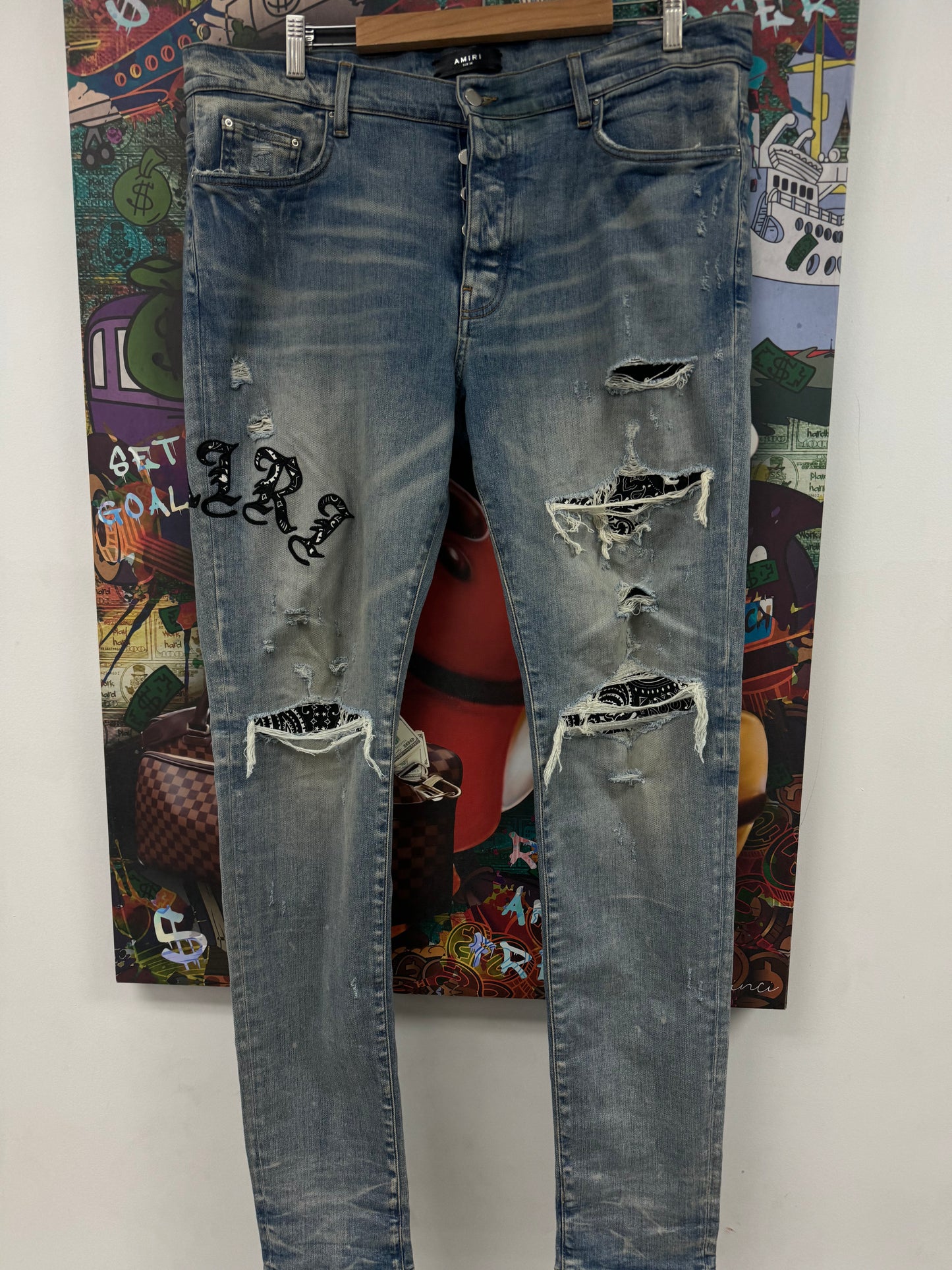 Amiri Jeans Light Wash Old English Used 38