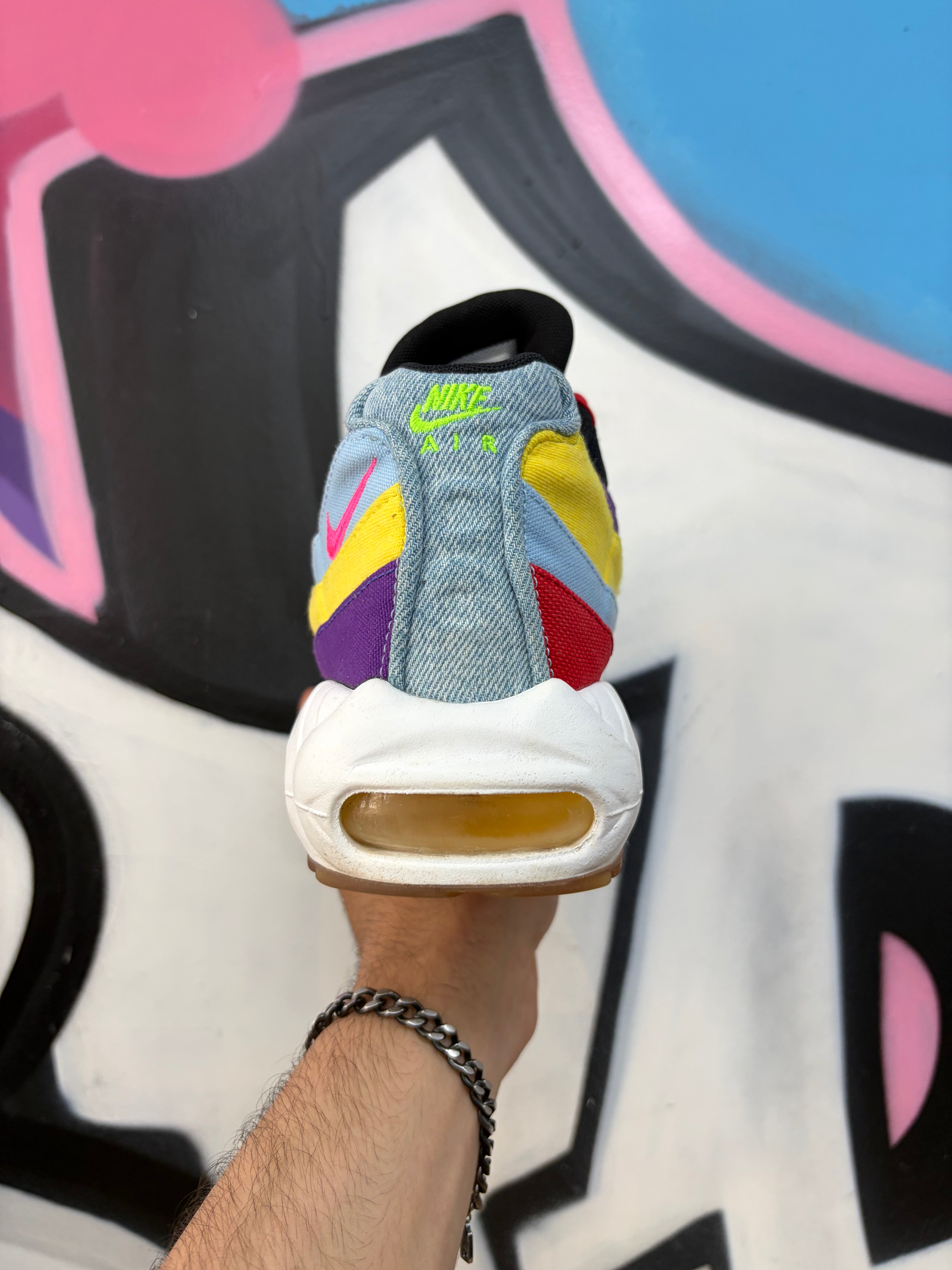 Nike AM95 Multicolor Sneakers