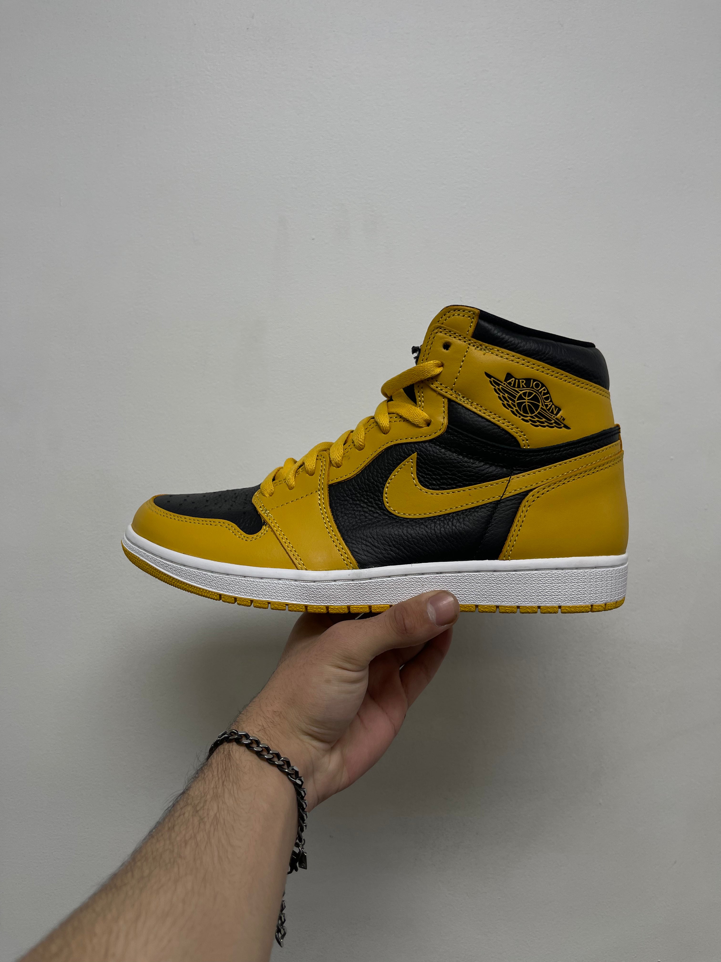 Jordan 1 High Pollen Sneakers
