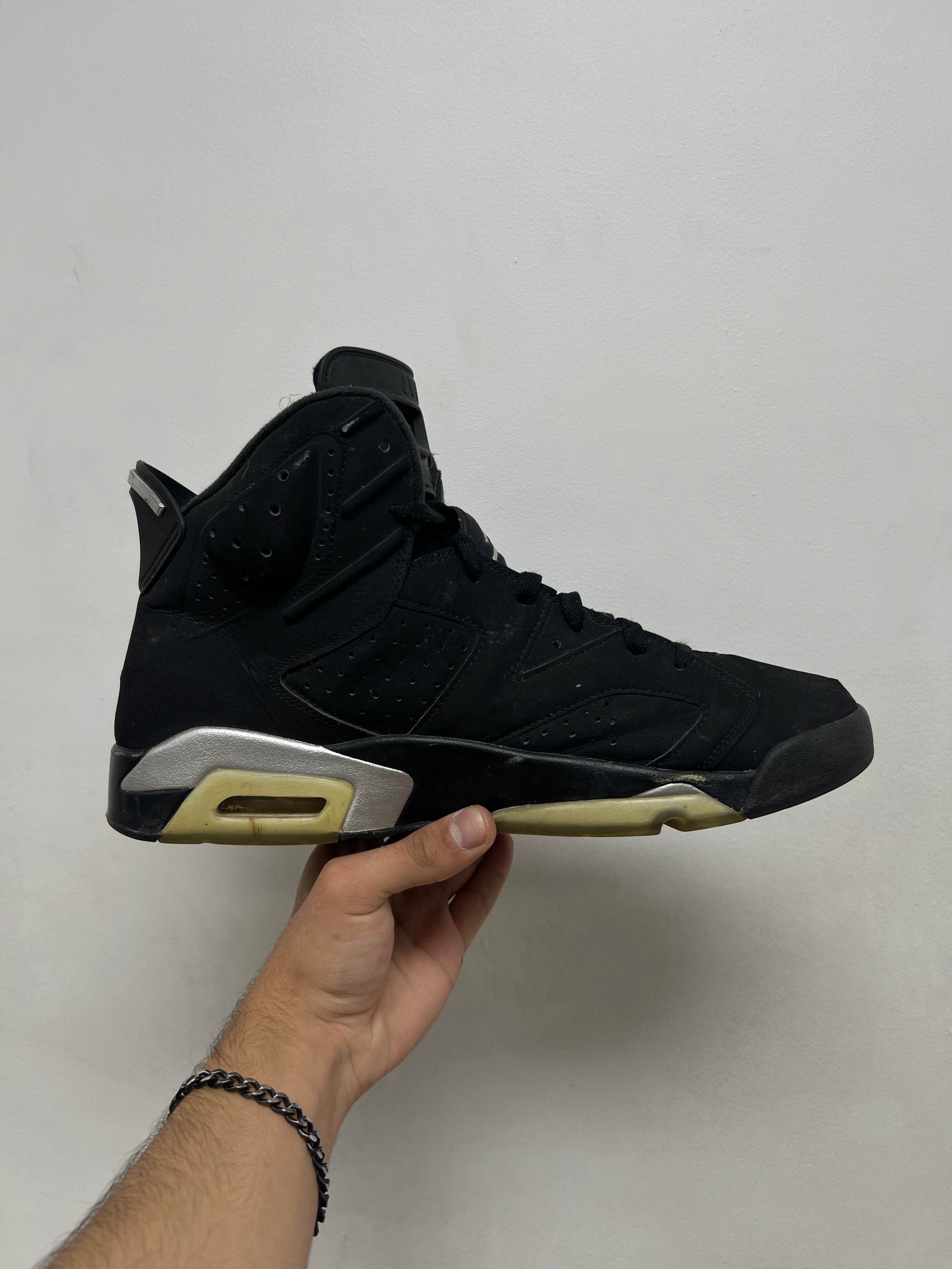 Jordan 6 Chrome Sneakers