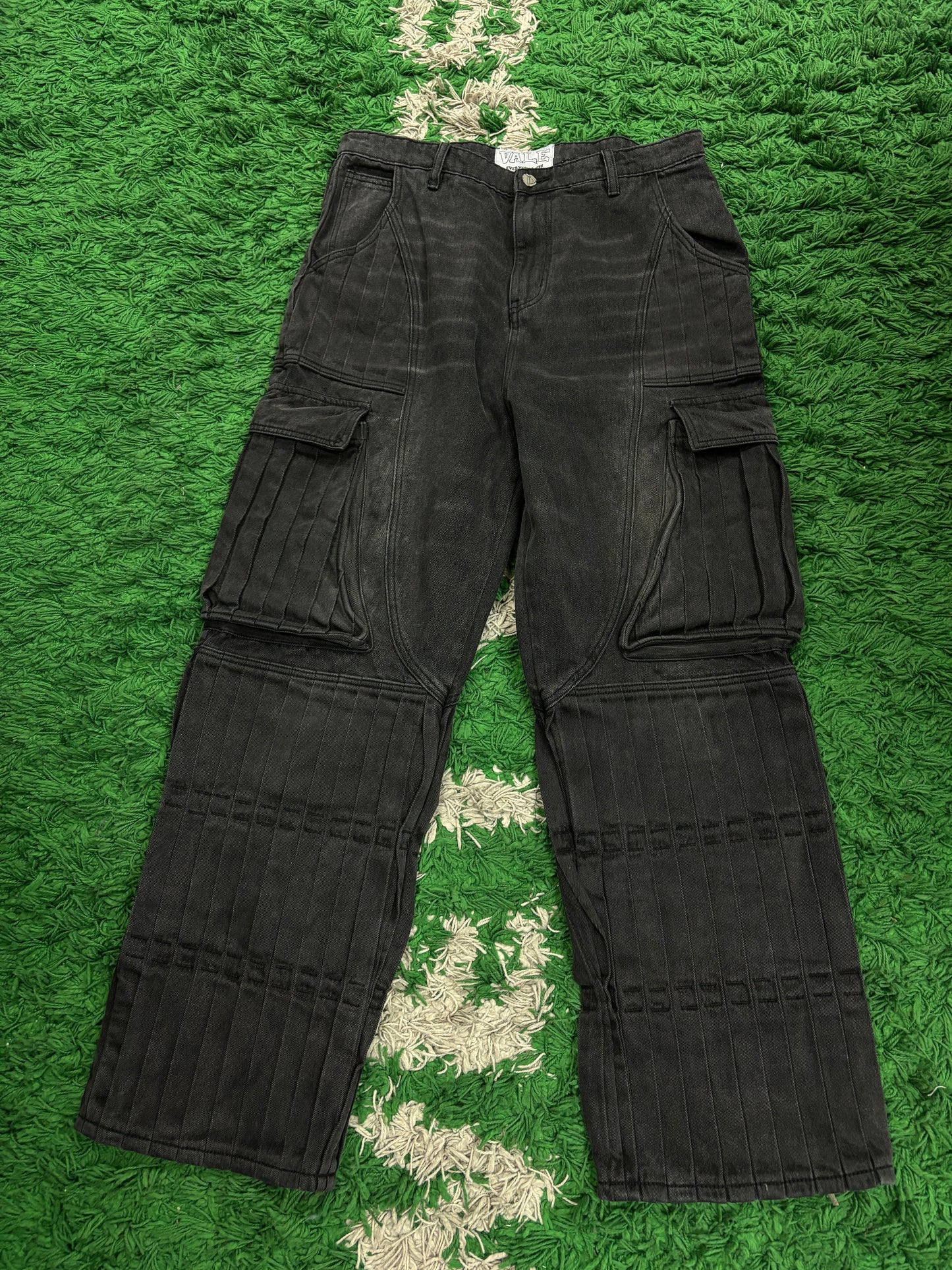 VALE Lives Cargo Denim Black Used 36 N/A