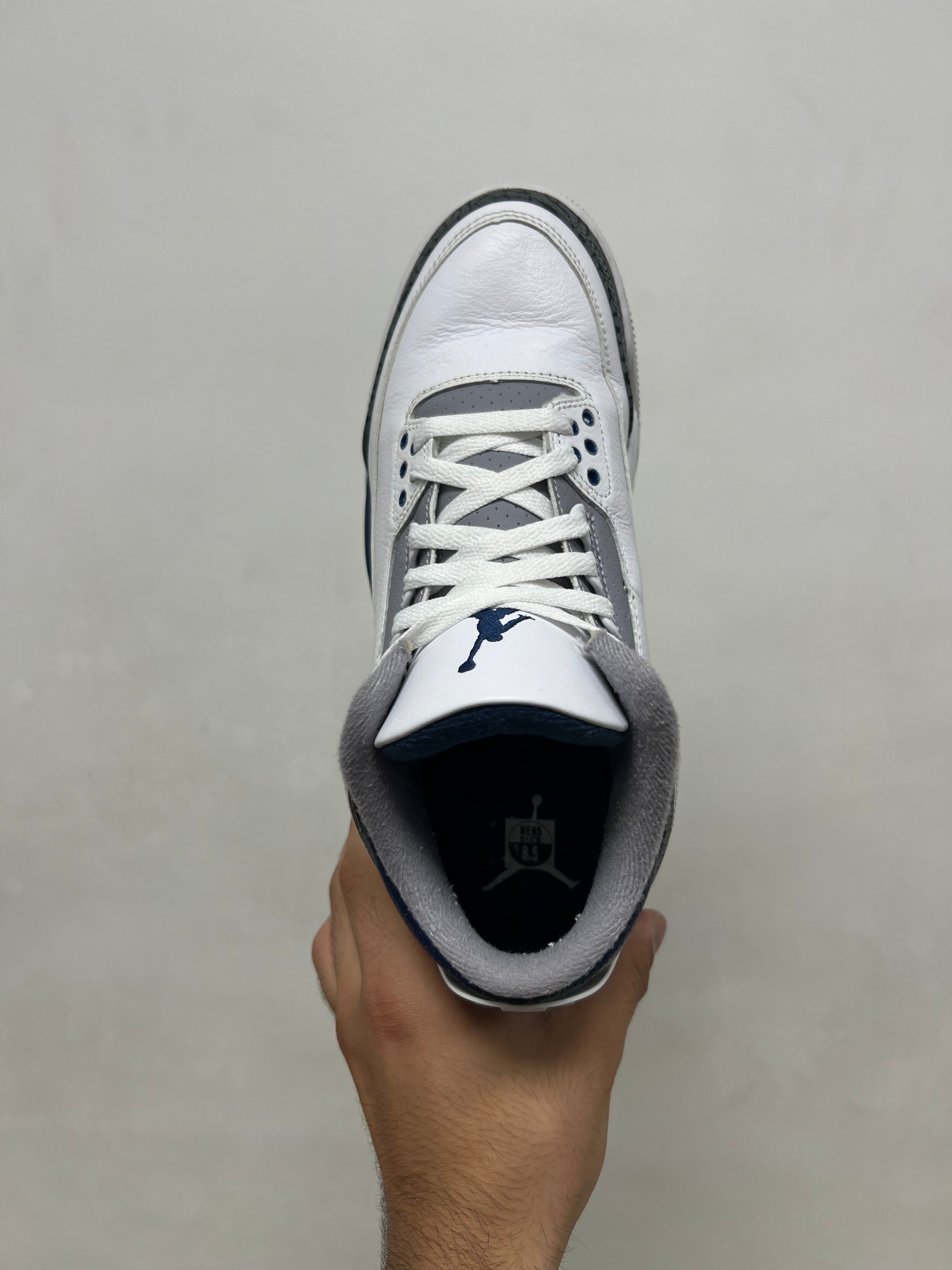 Jordan 3 Midnight Navy Sneakers