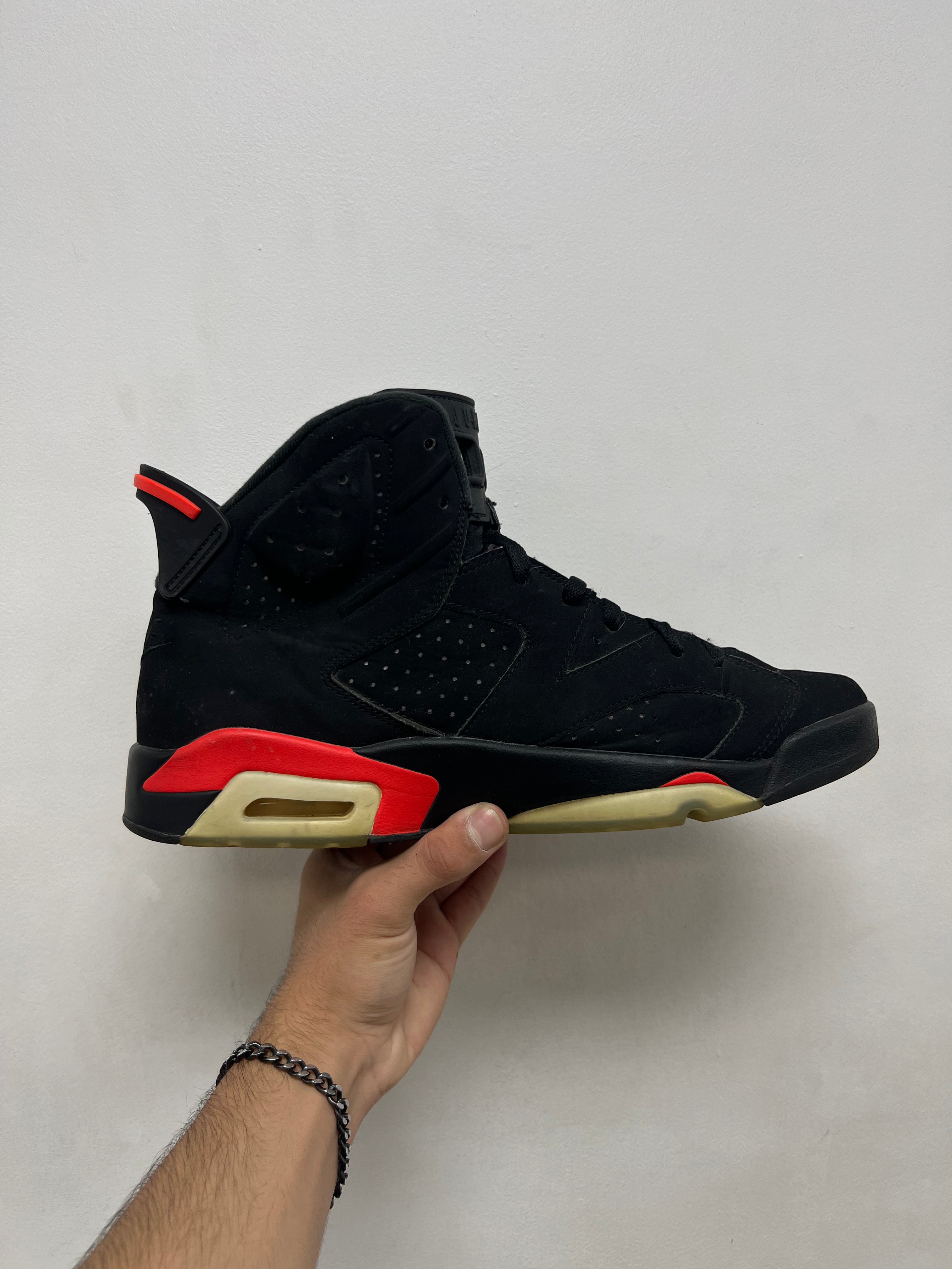 Jordan 6 Infrared Sneakers