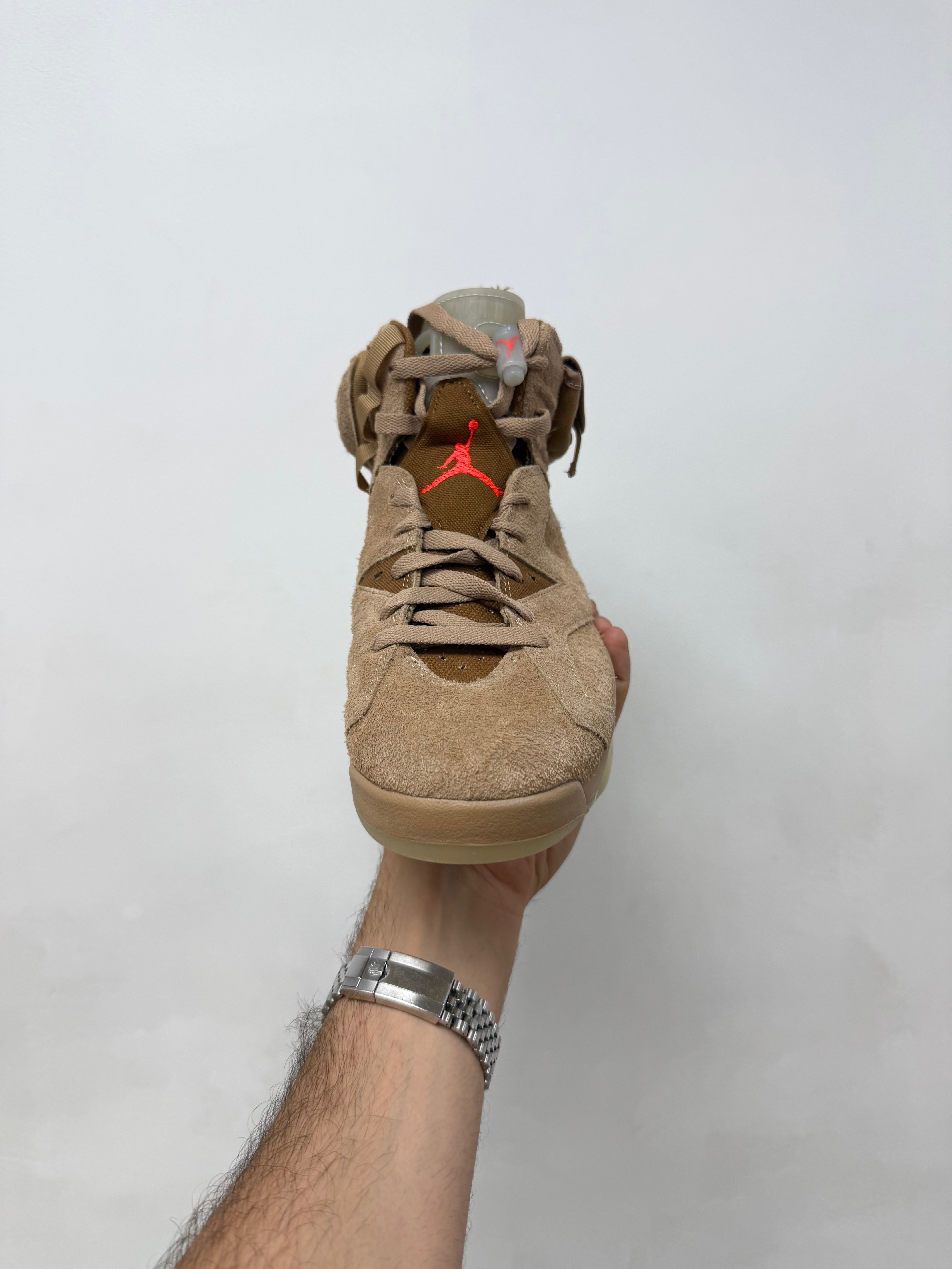 Jordan 6 Travis Scott Khaki Sneakers