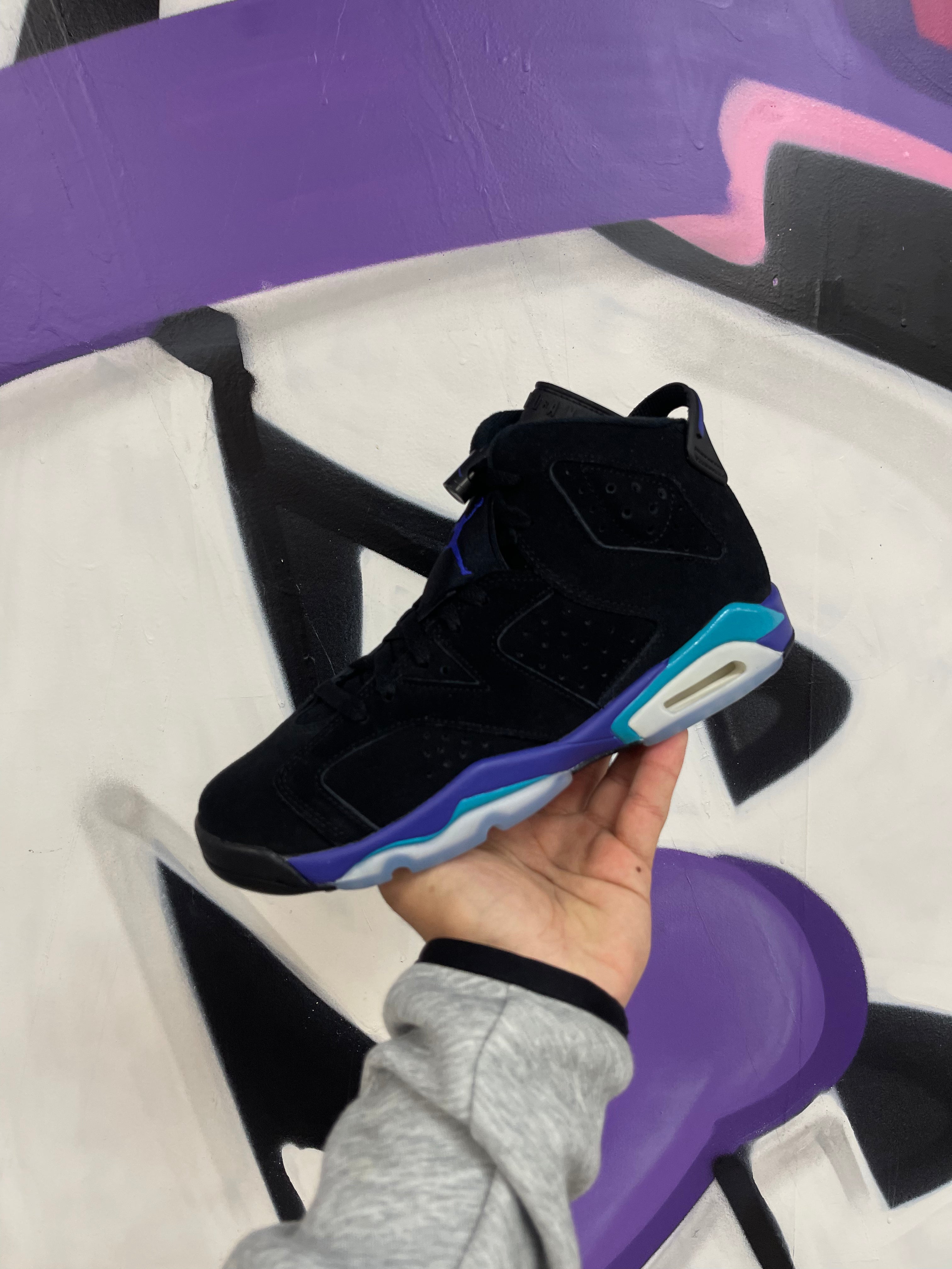 Nike Jordan 6 Aqua Sneaker