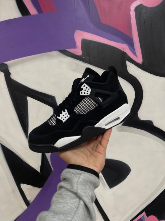 Nike Jordan 4 White Thunder Sneaker