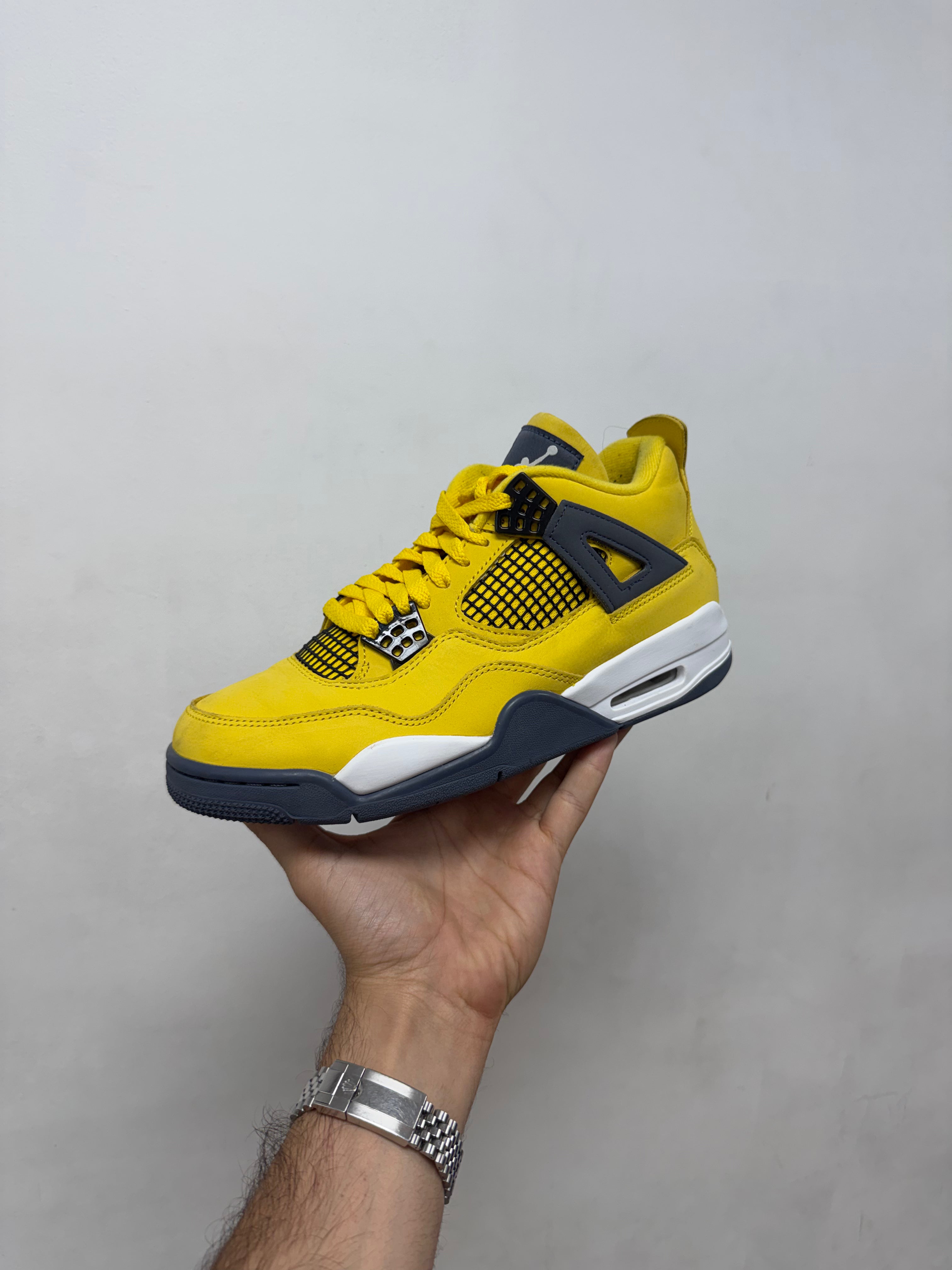 Jordan 4 Lightning Sneakers