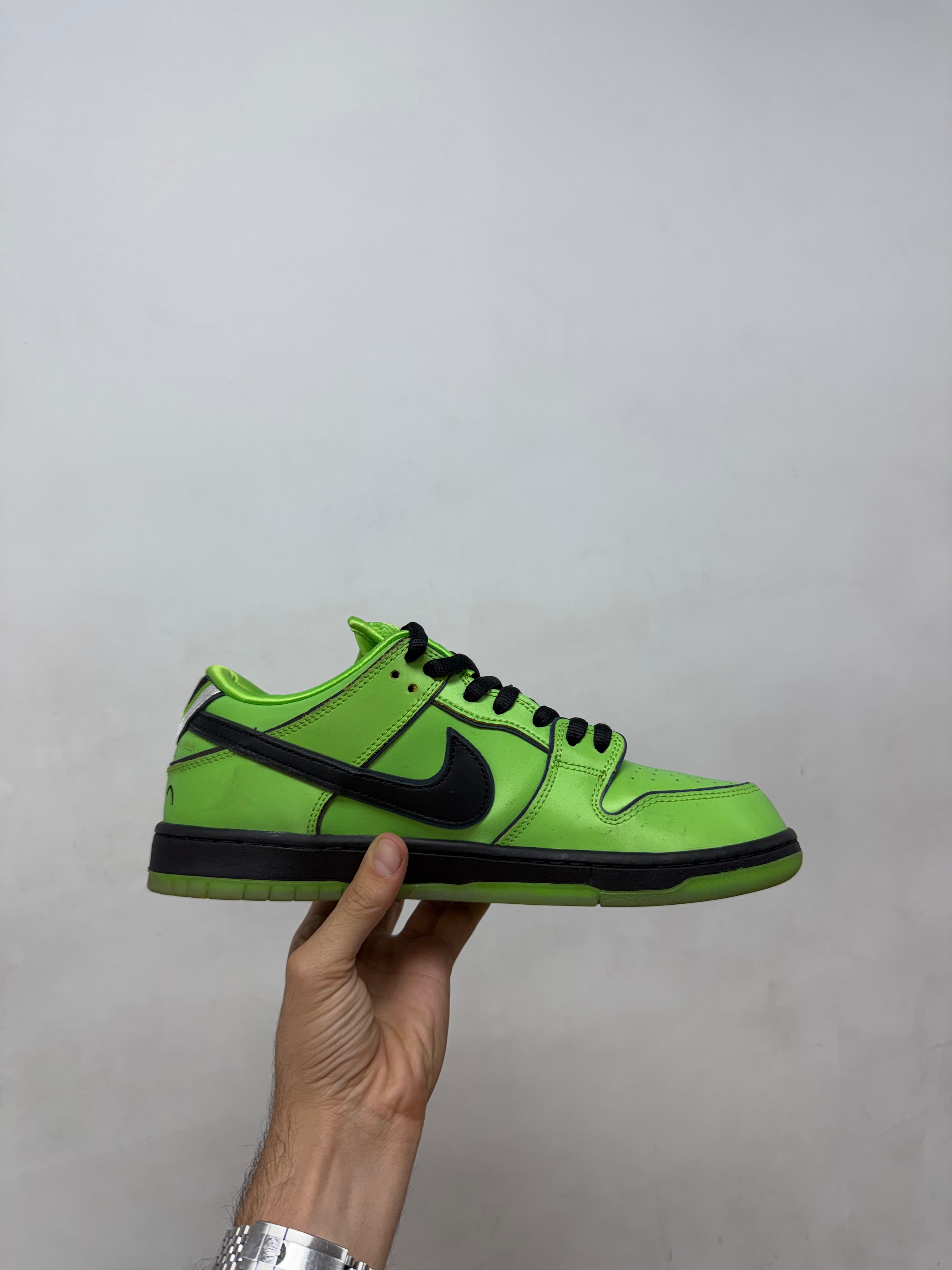 Nike SB Dunk Low Powerpuff Buttercup Sneakers