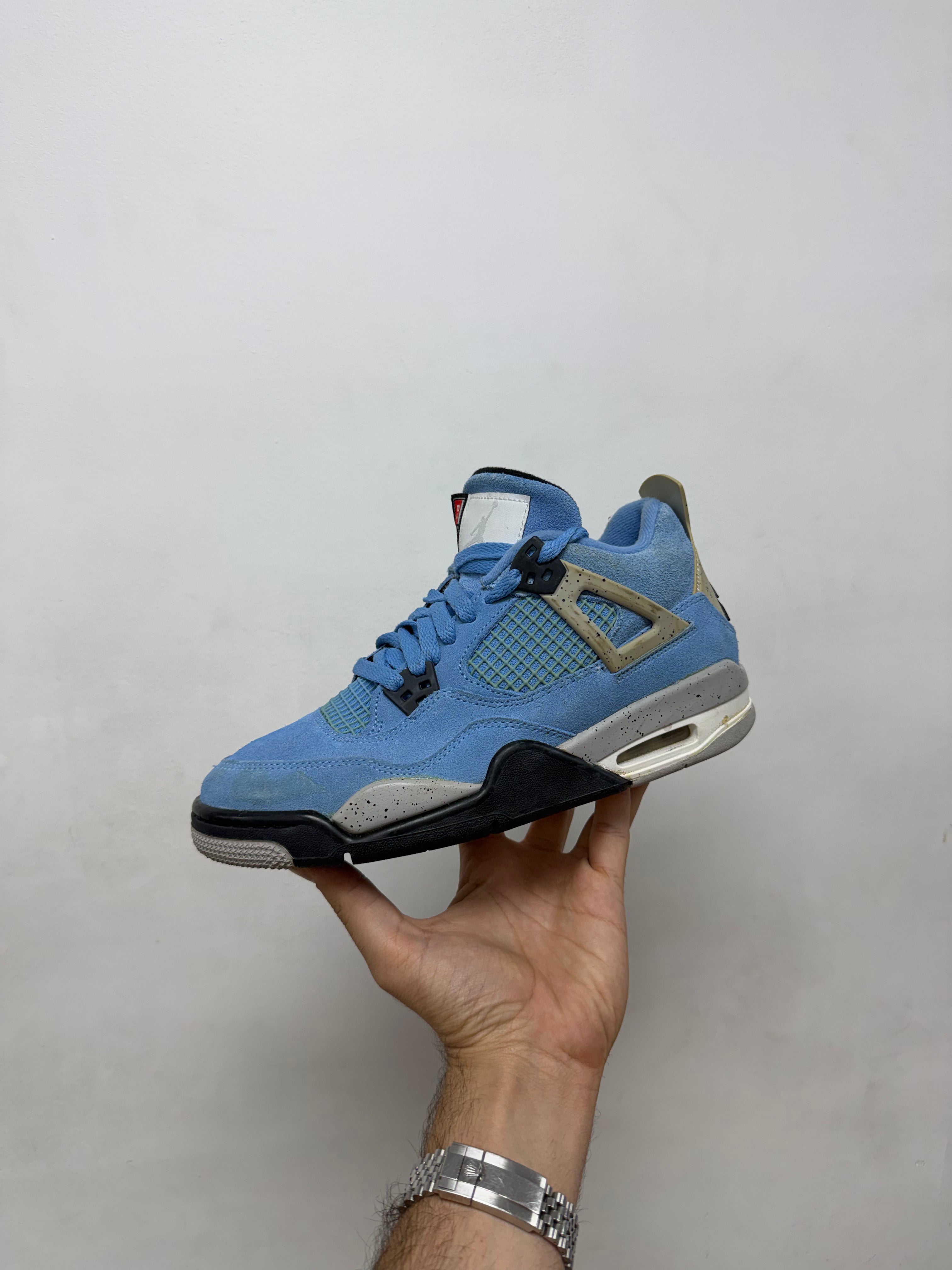Jordan 4 University Blue Sneakers