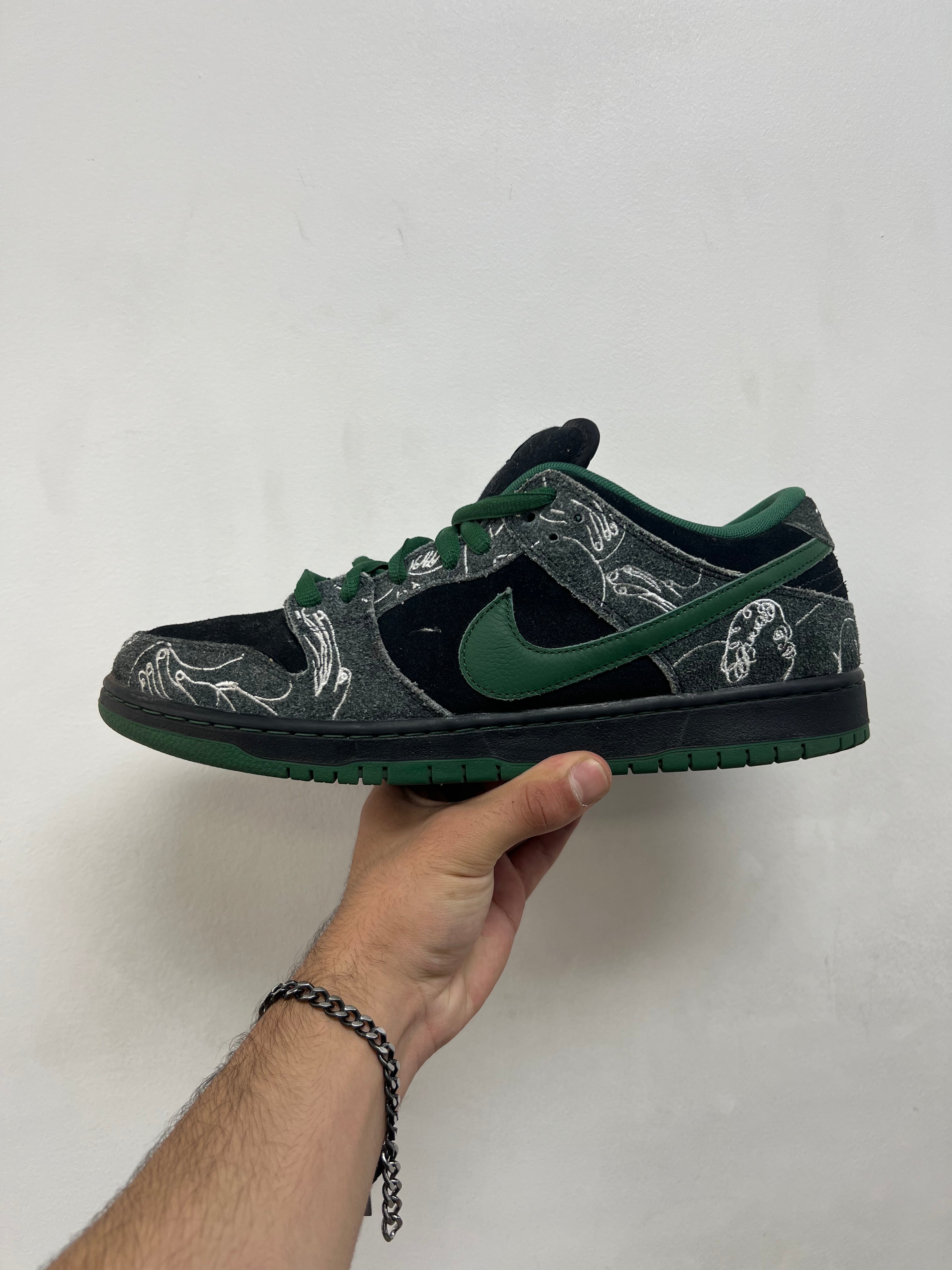 Nike SB Dunk Low There Skateboards Sneakers