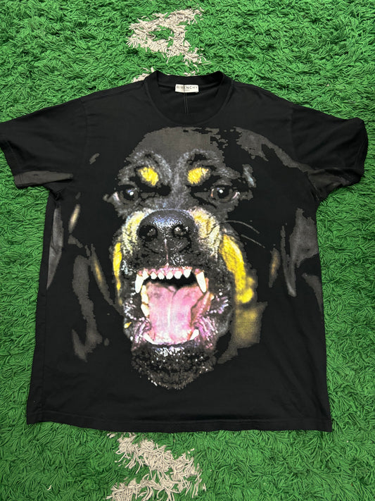 Givenchey Tee Black Dog Used Small