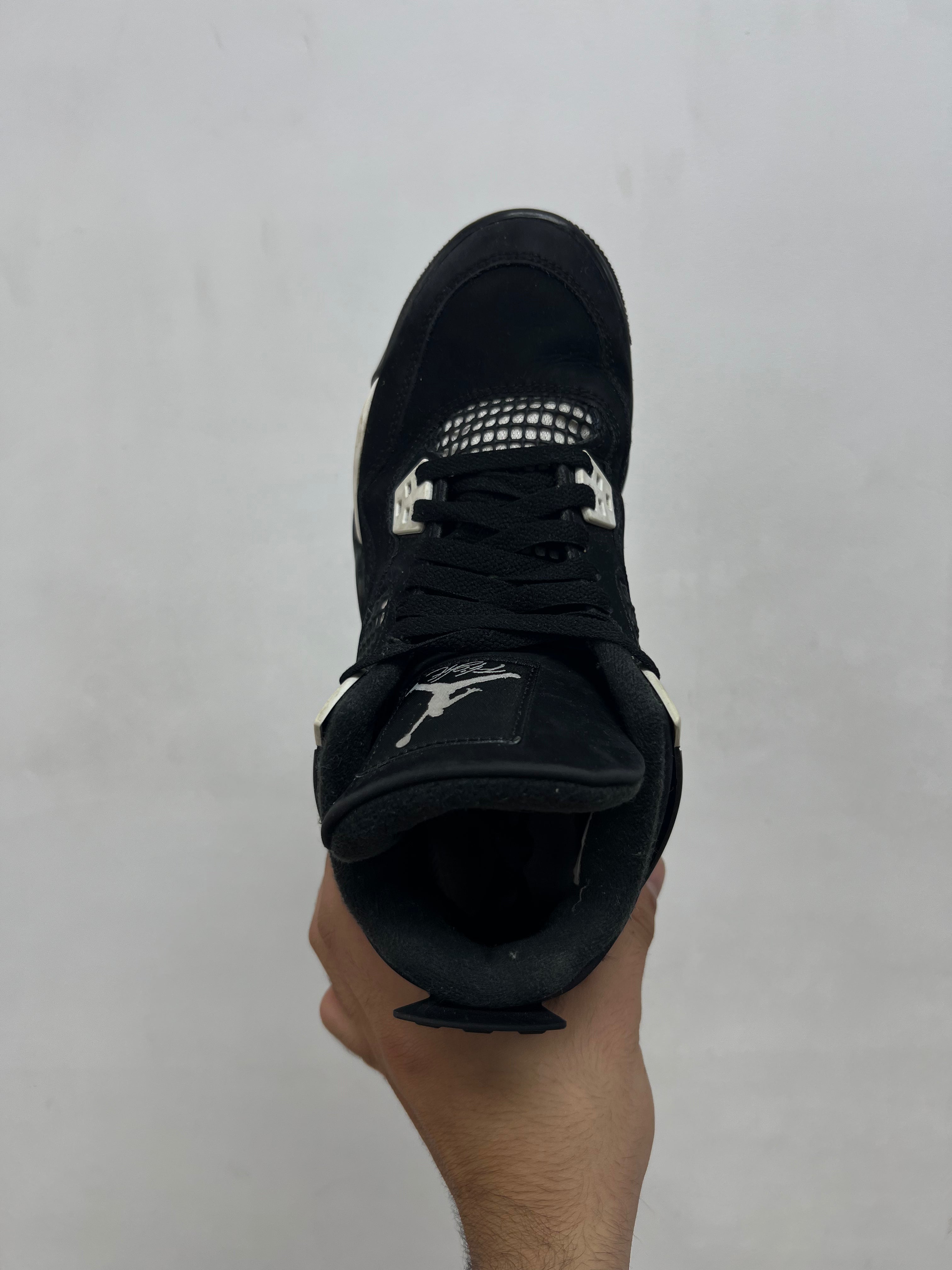 Jordan 4 White Thunder Sneakers