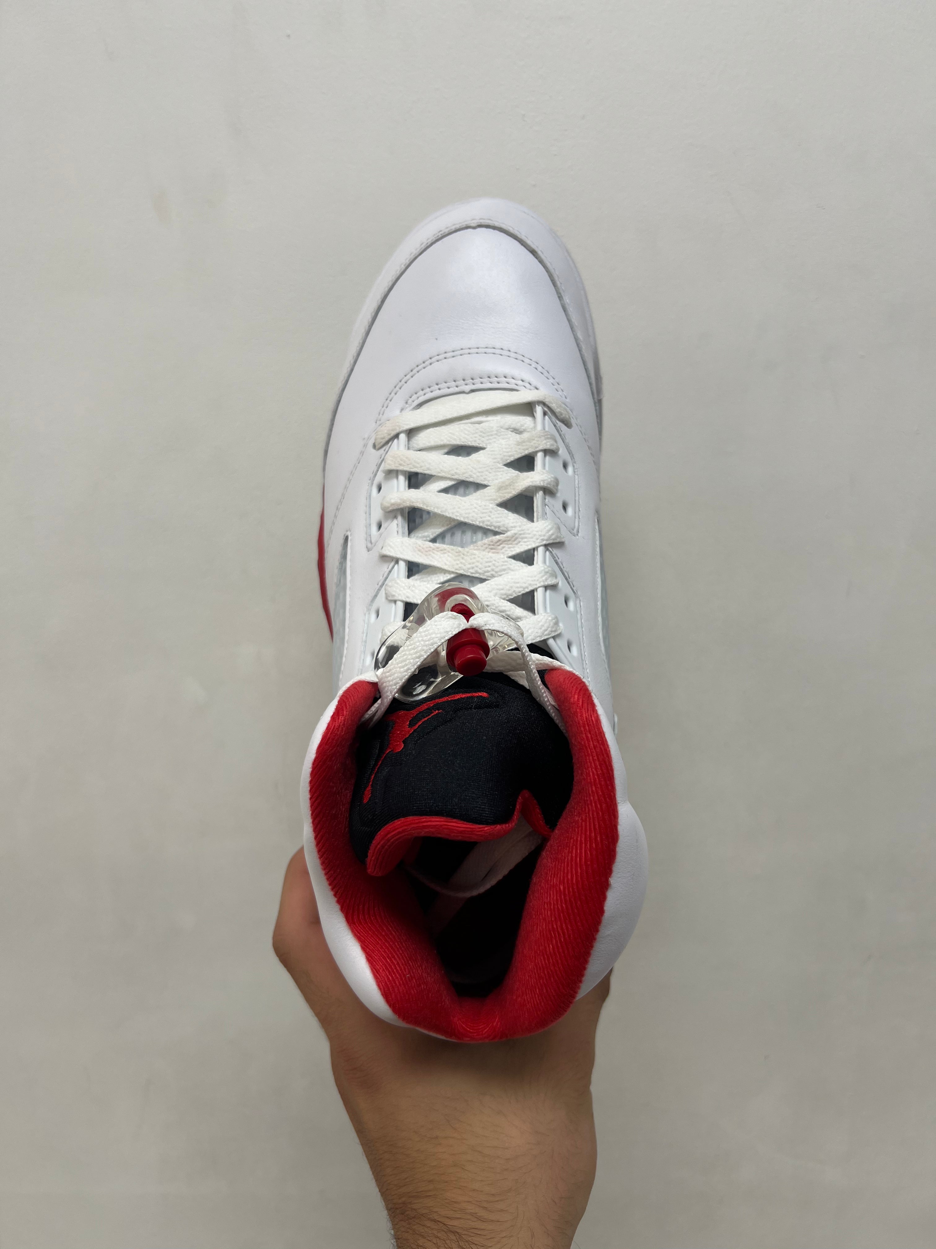 Jordan 5 Fire Red Sneakers