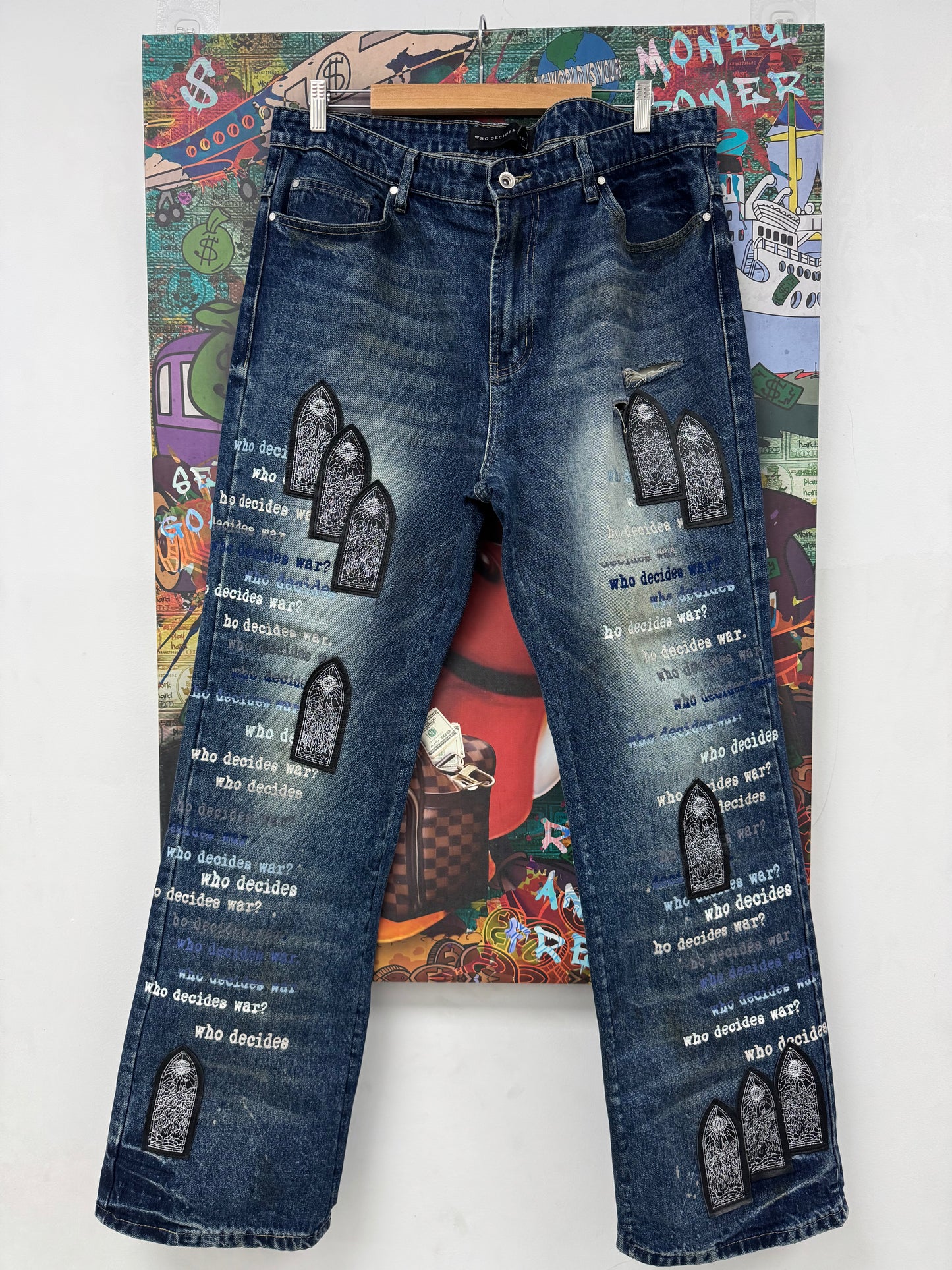 WDW Navy Patchwork Scripture Jeans Used 38