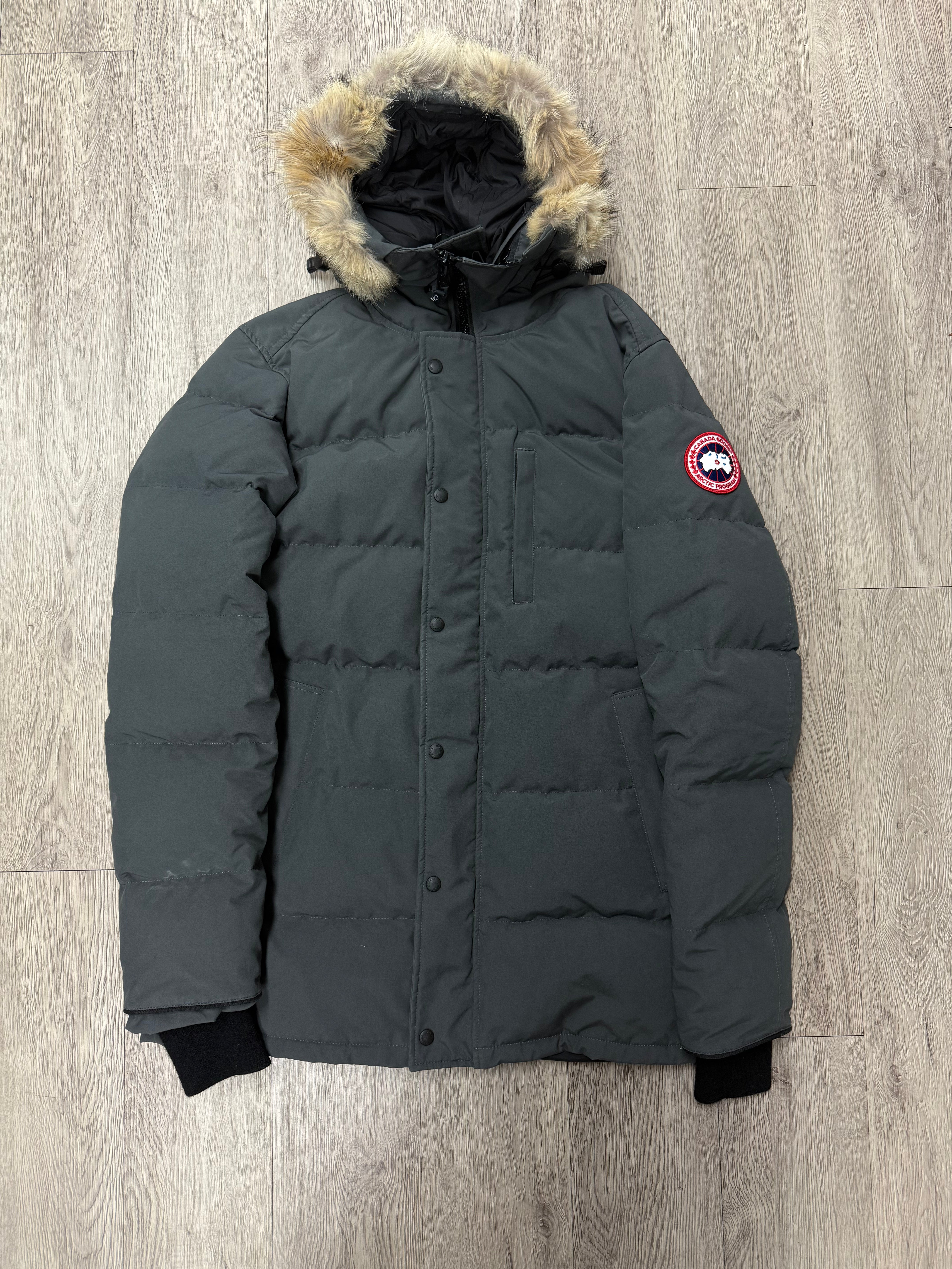 Canada Goose Jacket Grey Fur Used Large N/A