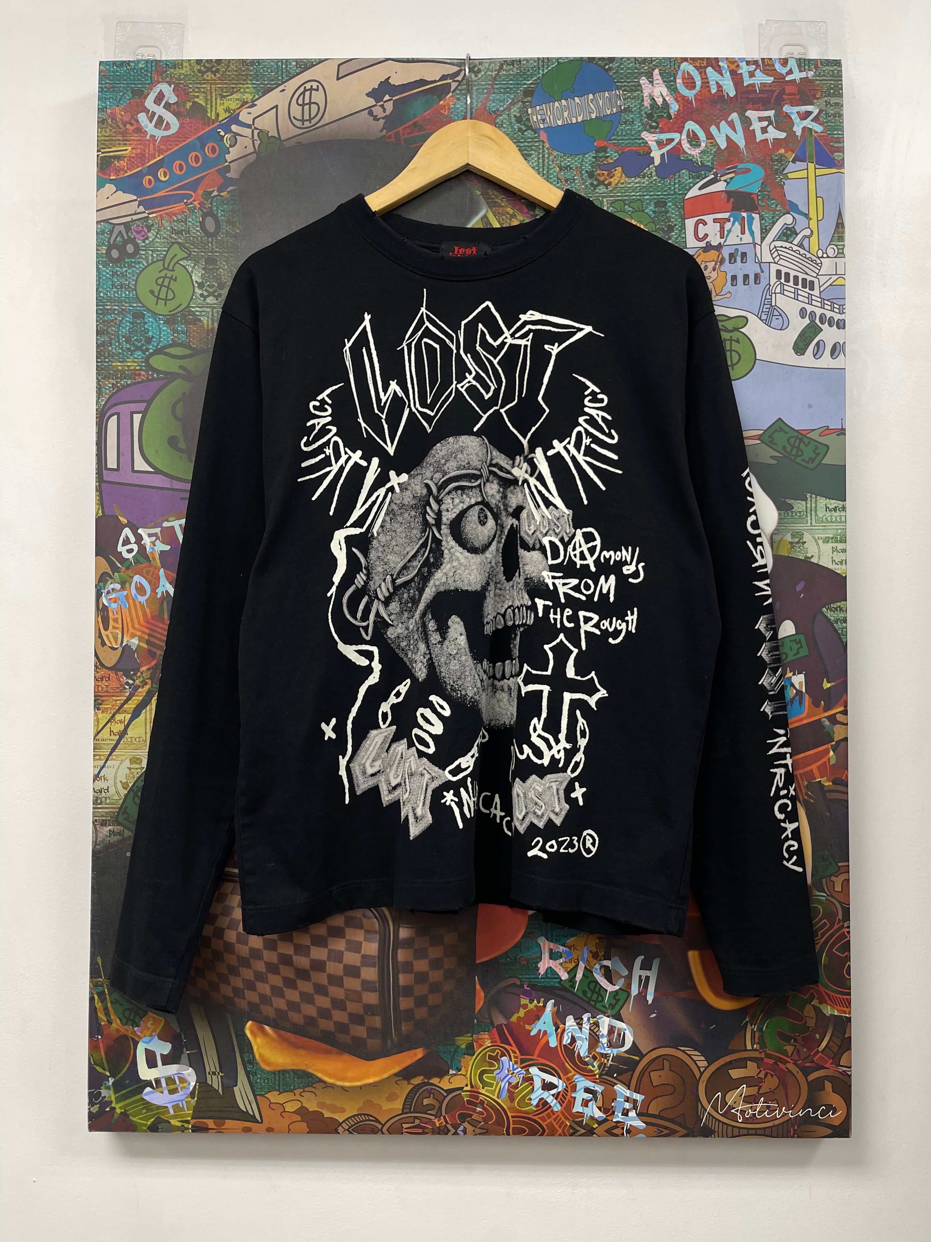 Lost Intricacy Black Skull GID Long Sleeve