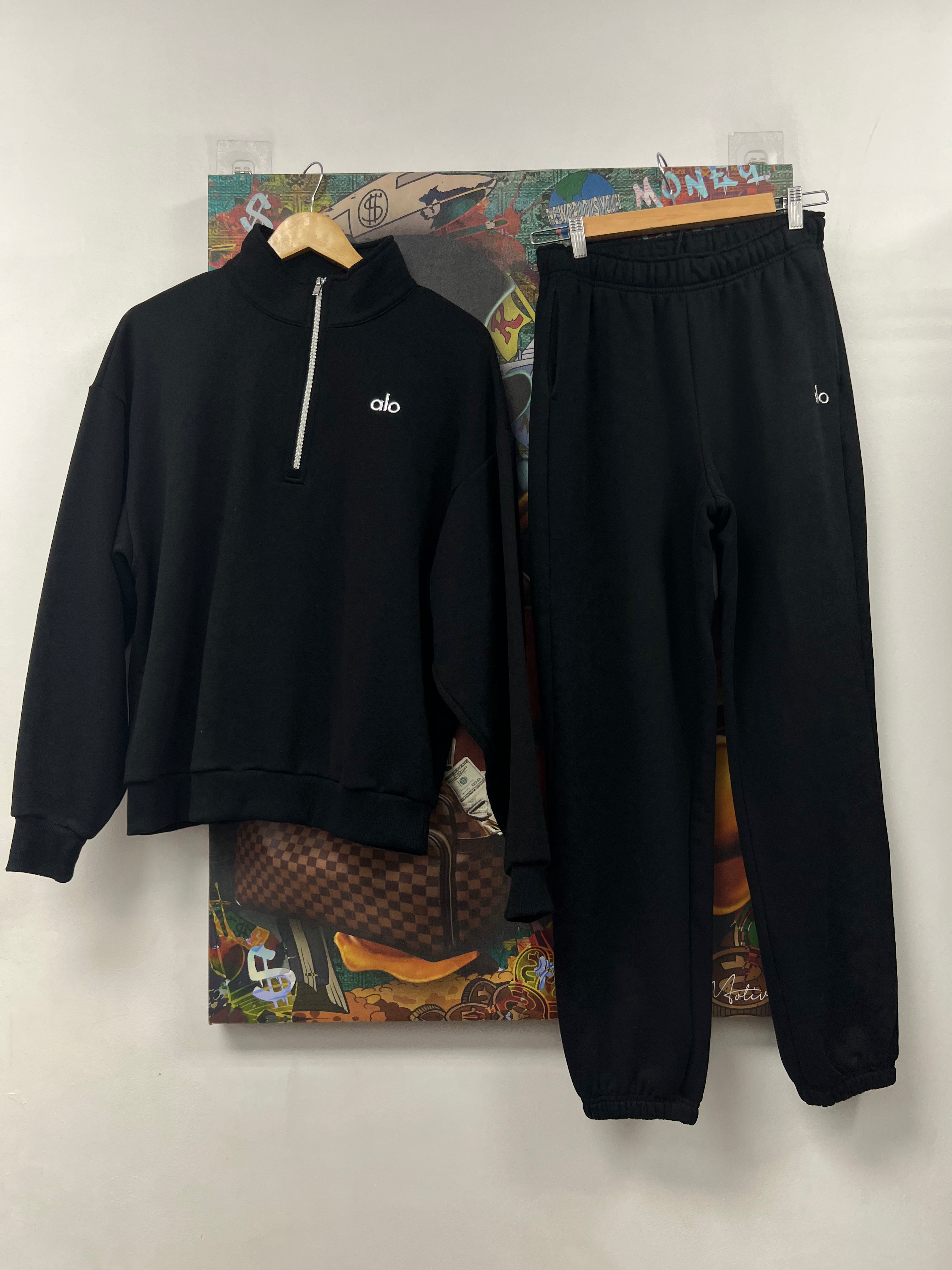 Alo Black Accolade Quarter Zip Sweatsuit