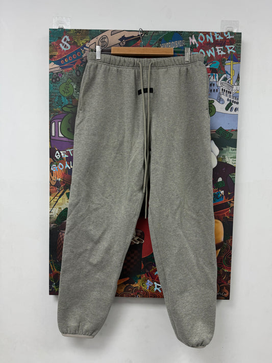 Essentials Sweats Dark Oatmeal  Used Medium N/A