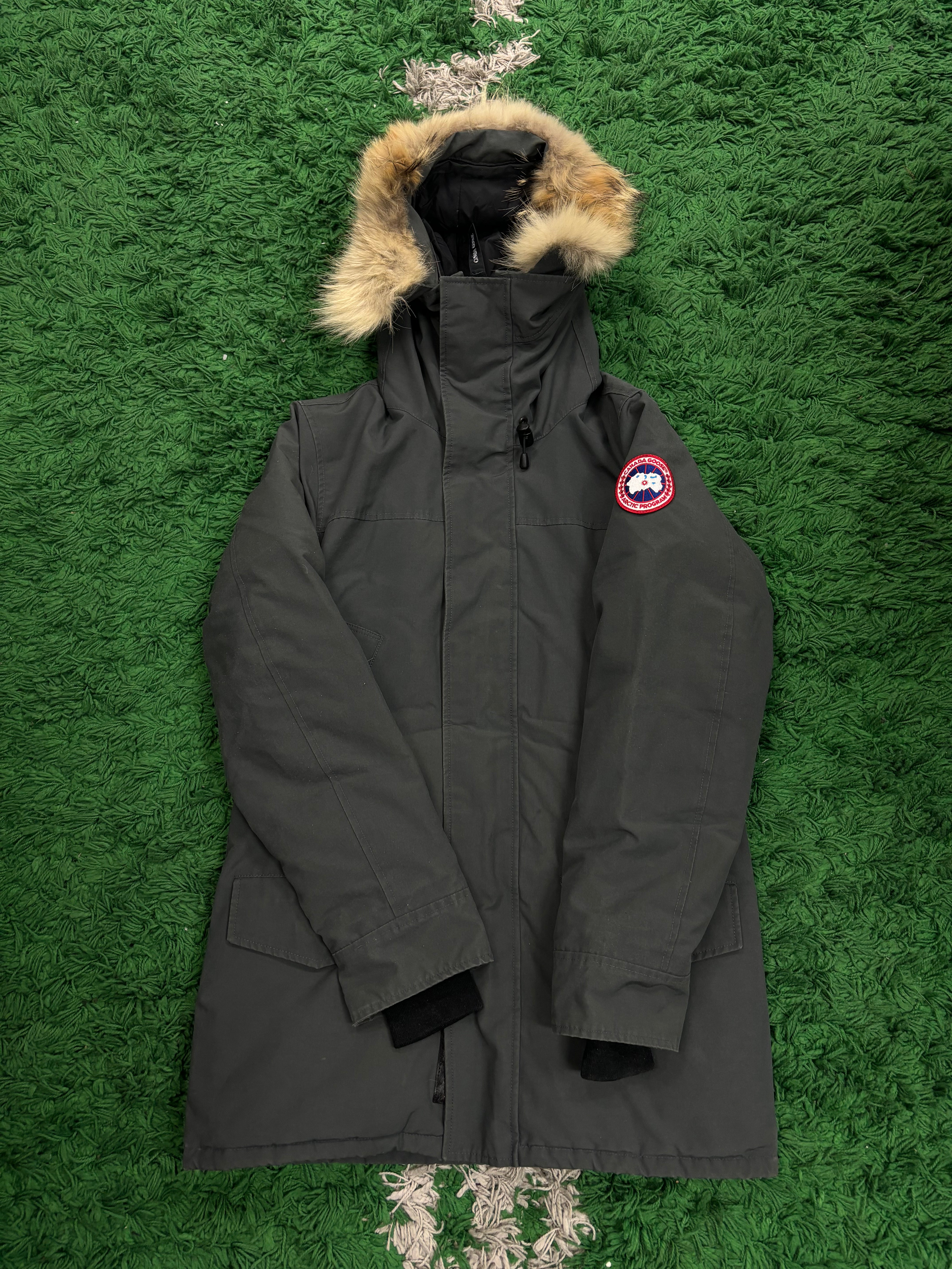 Canada Goose Jacket Grey Fur Used Small N/A
