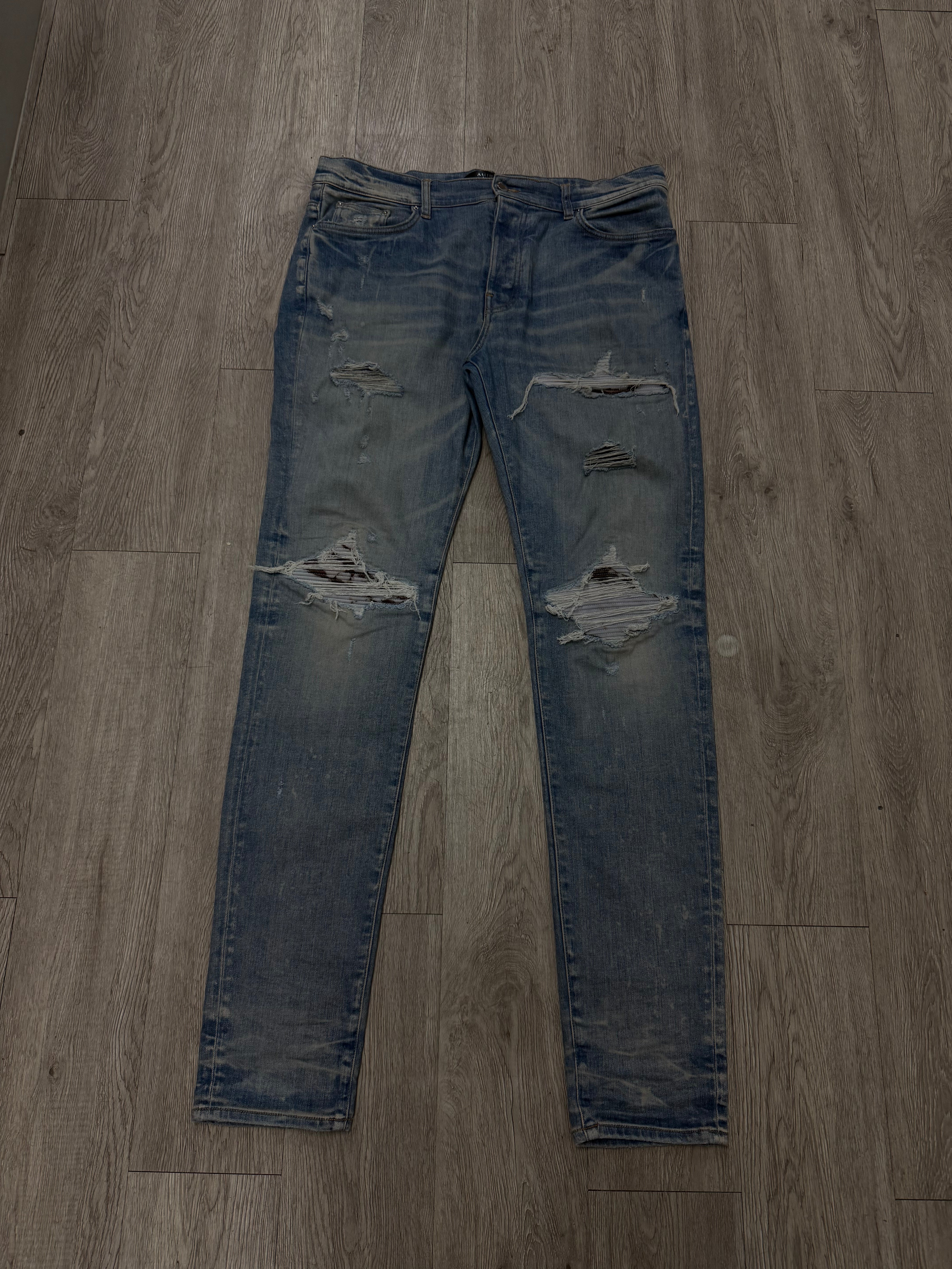 Amir Light Wash Marble Patch MX1 Jeans