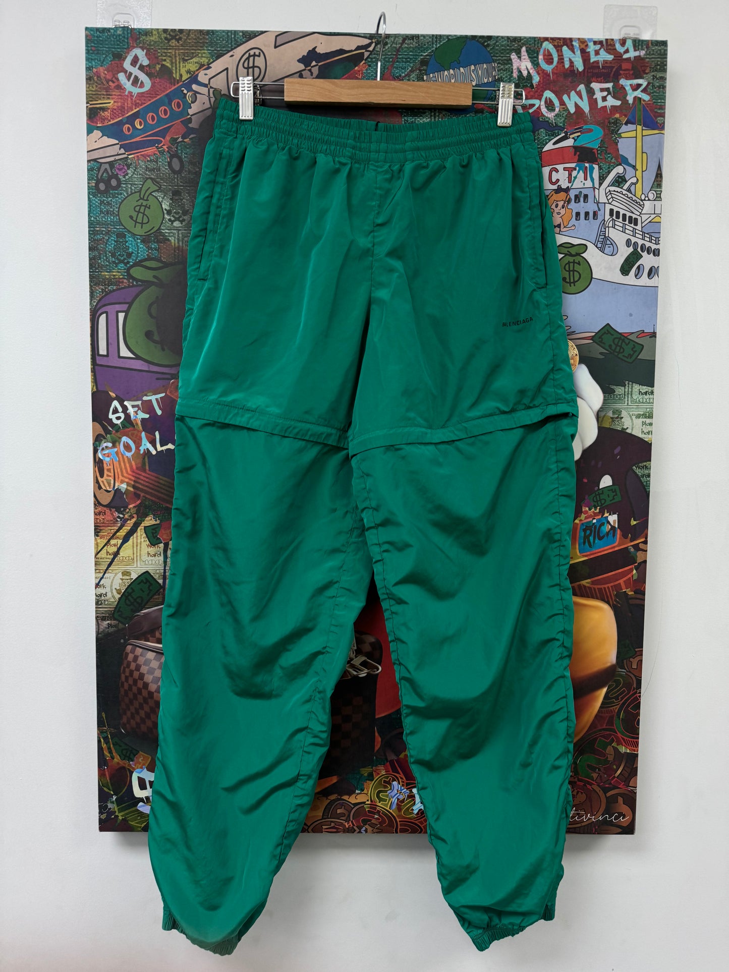 Balenciaga Detatchable Nylon Pants Green Used Medium N/A