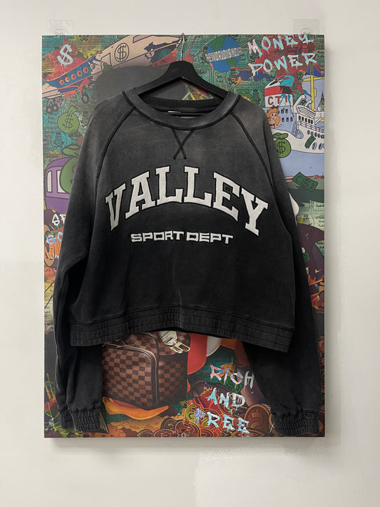 Vale Wash Black White Crewneck  Used Large N/A