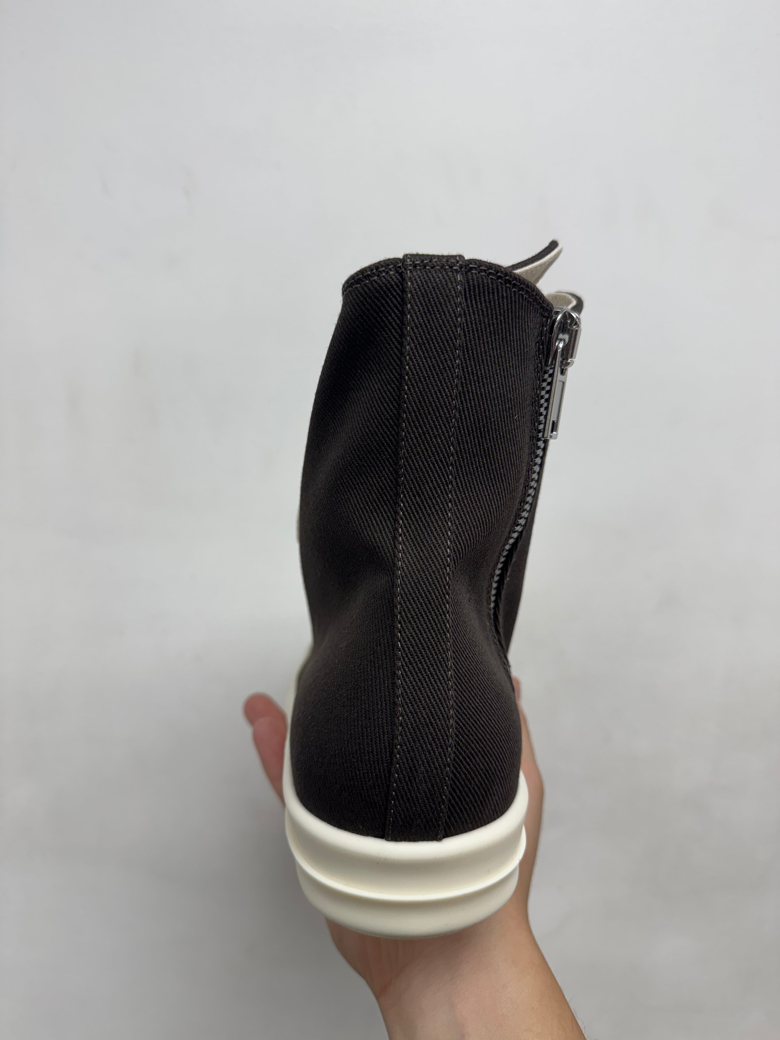 Rick Owens Dark Dust & Milk Jumbo Lace Ramone High Sneakers