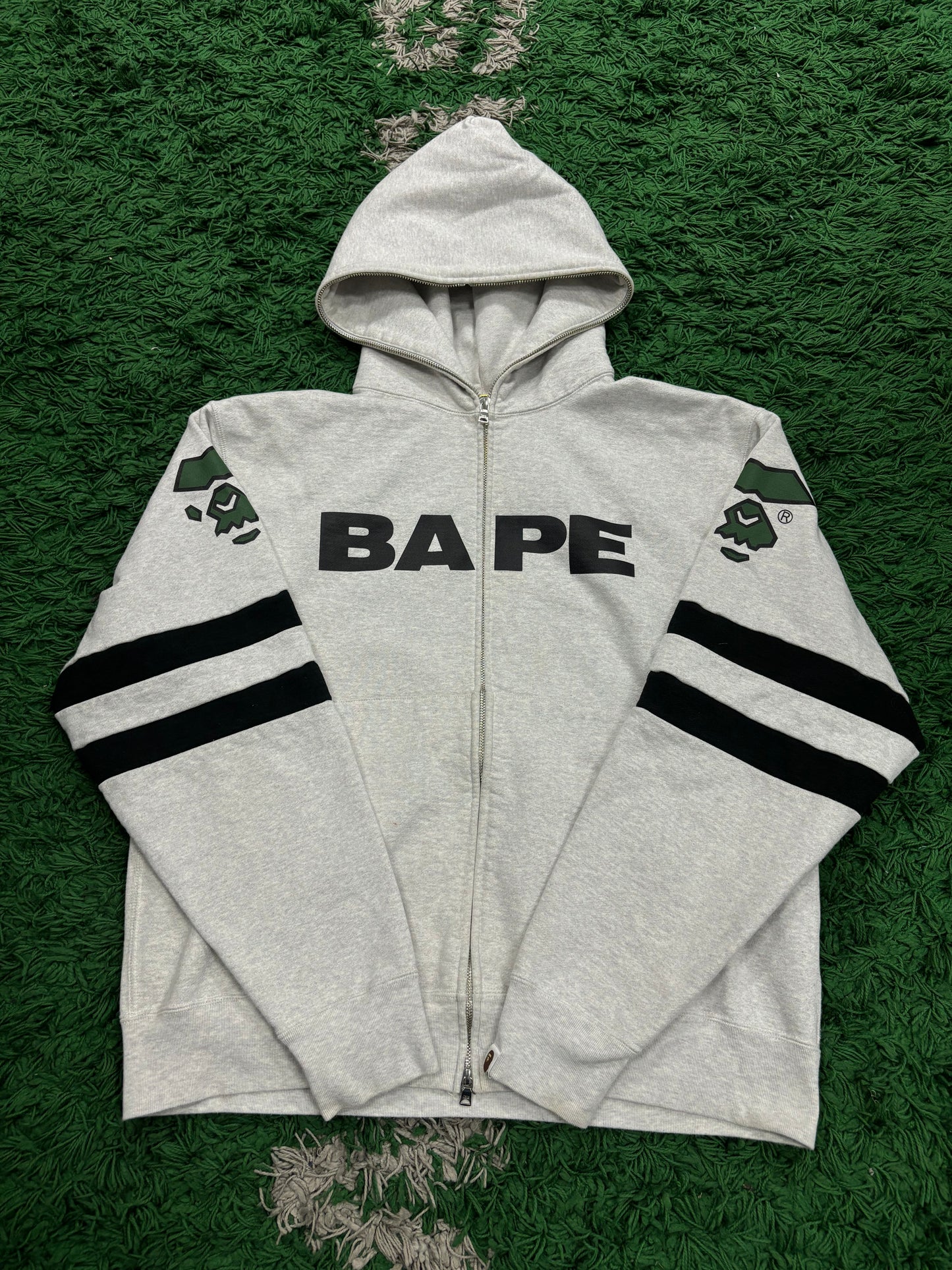 BAPE Chest Logo Zip Up Grey Black Green Used Large N/A