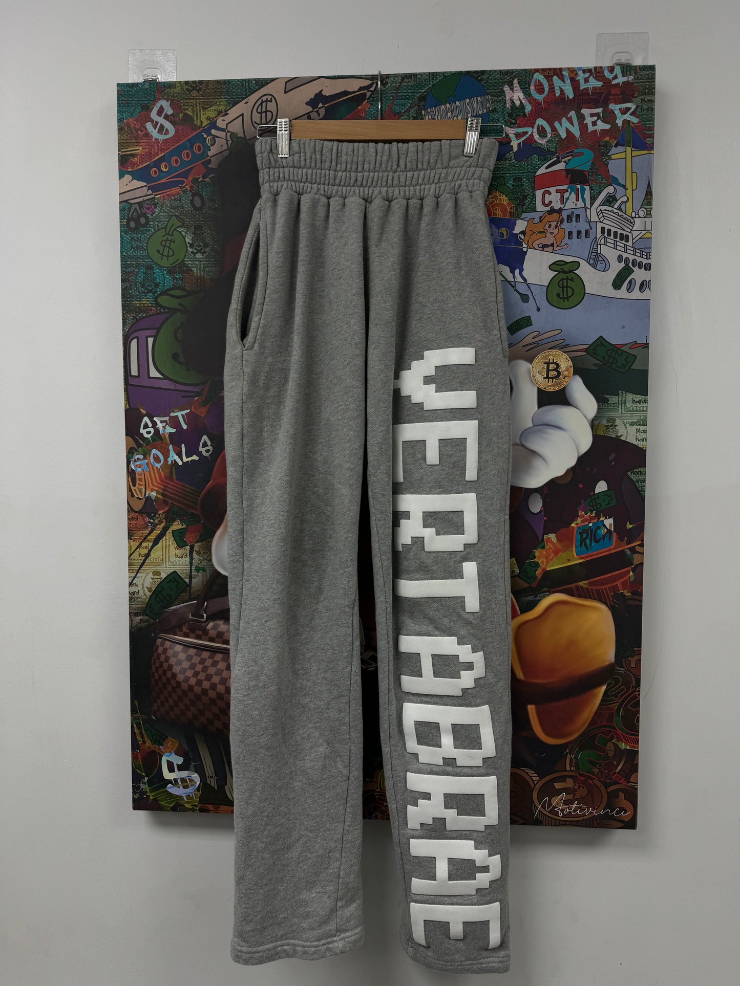 Vertabrae Sweats Grey White Used Large N/A