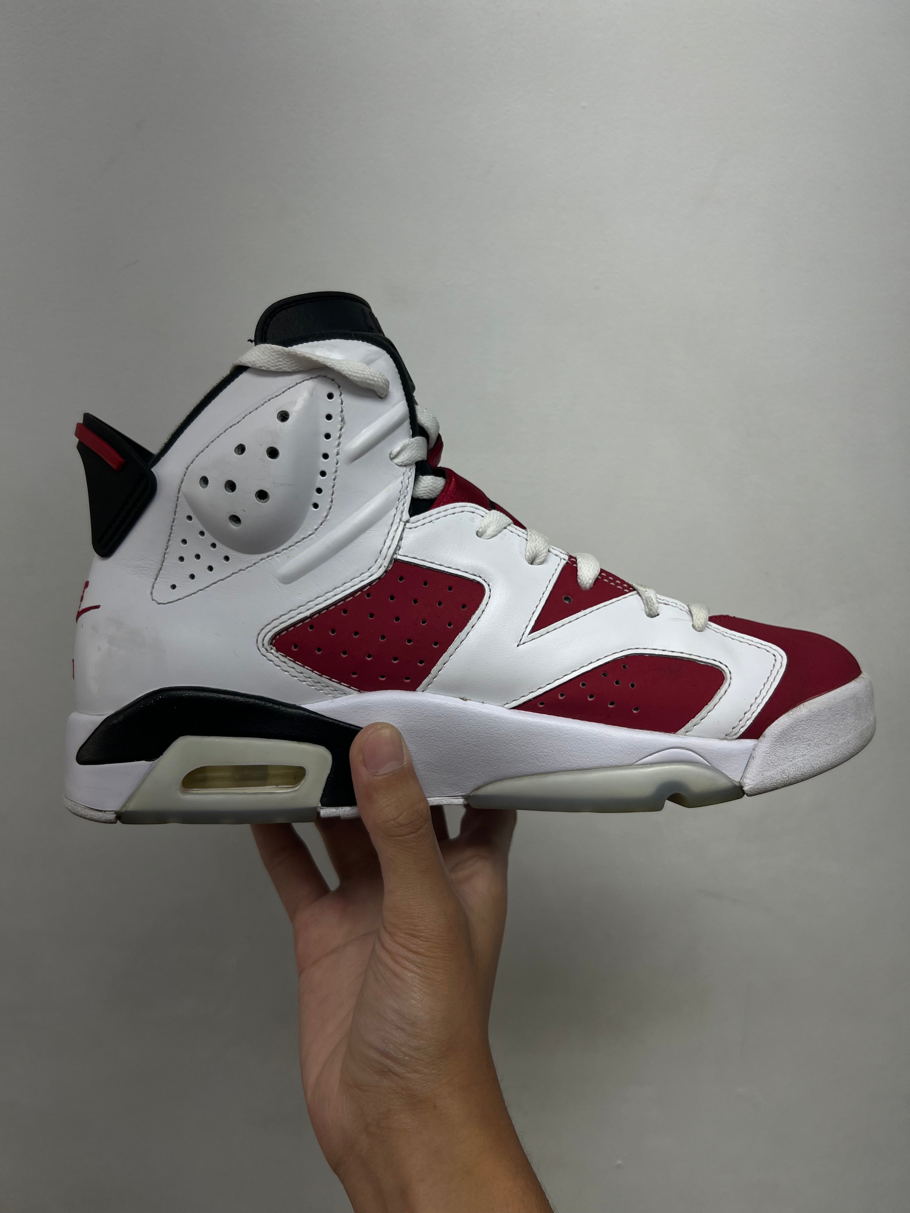 Jordan 6 Carmine Sneakers