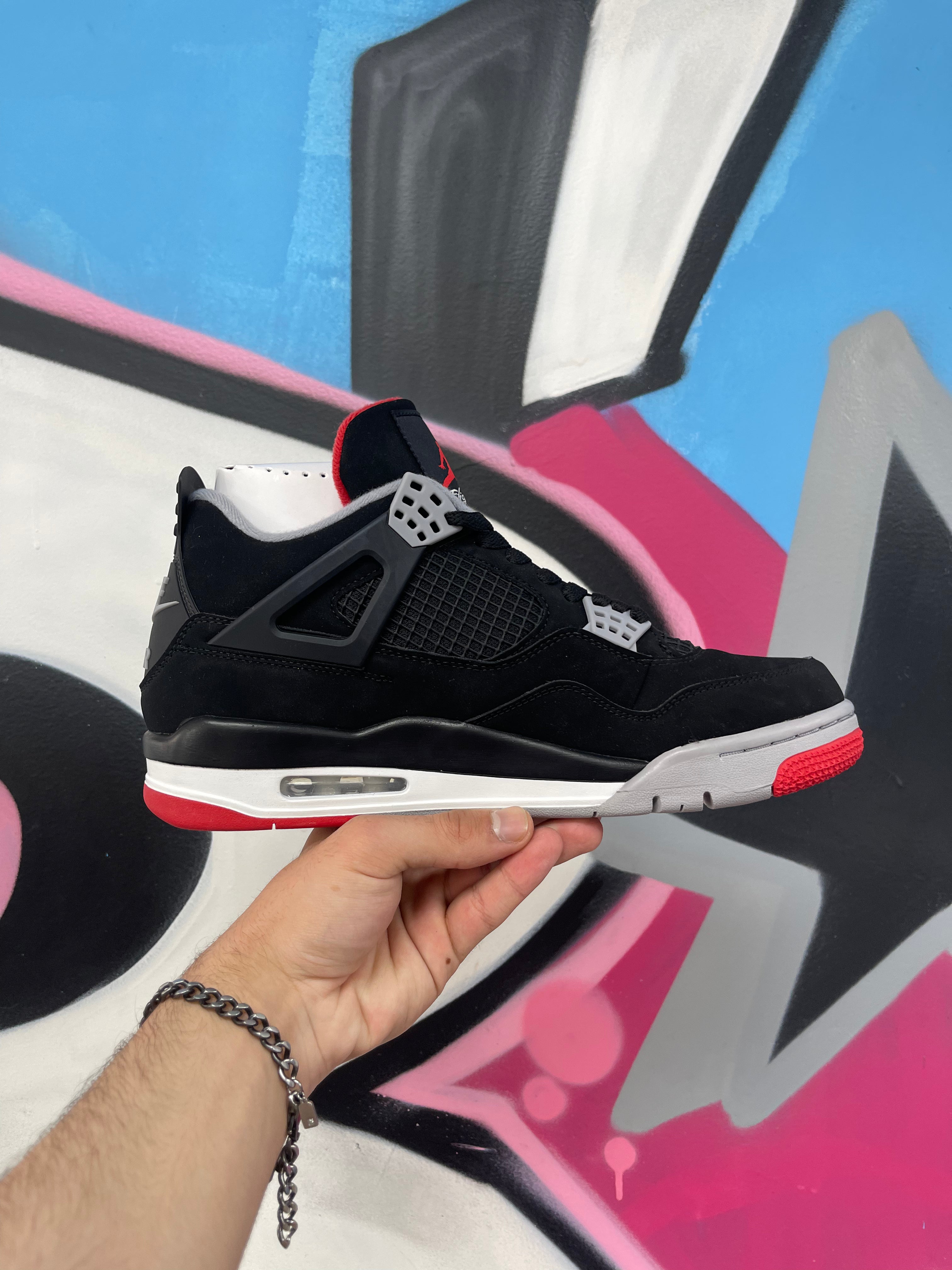 Jordan 4 Bred Sneakers
