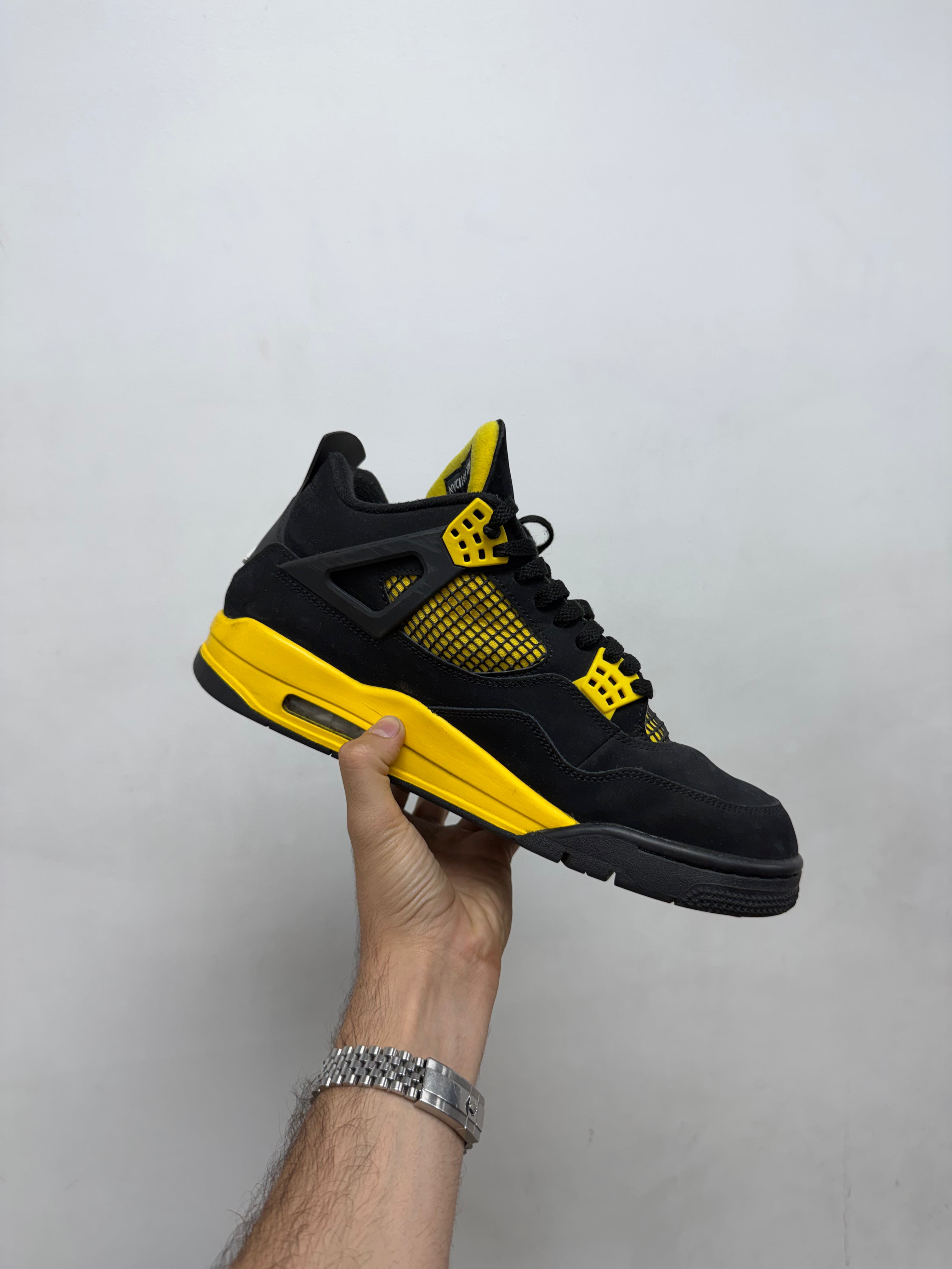 Jordan 4 Yellow Thunder Sneakers