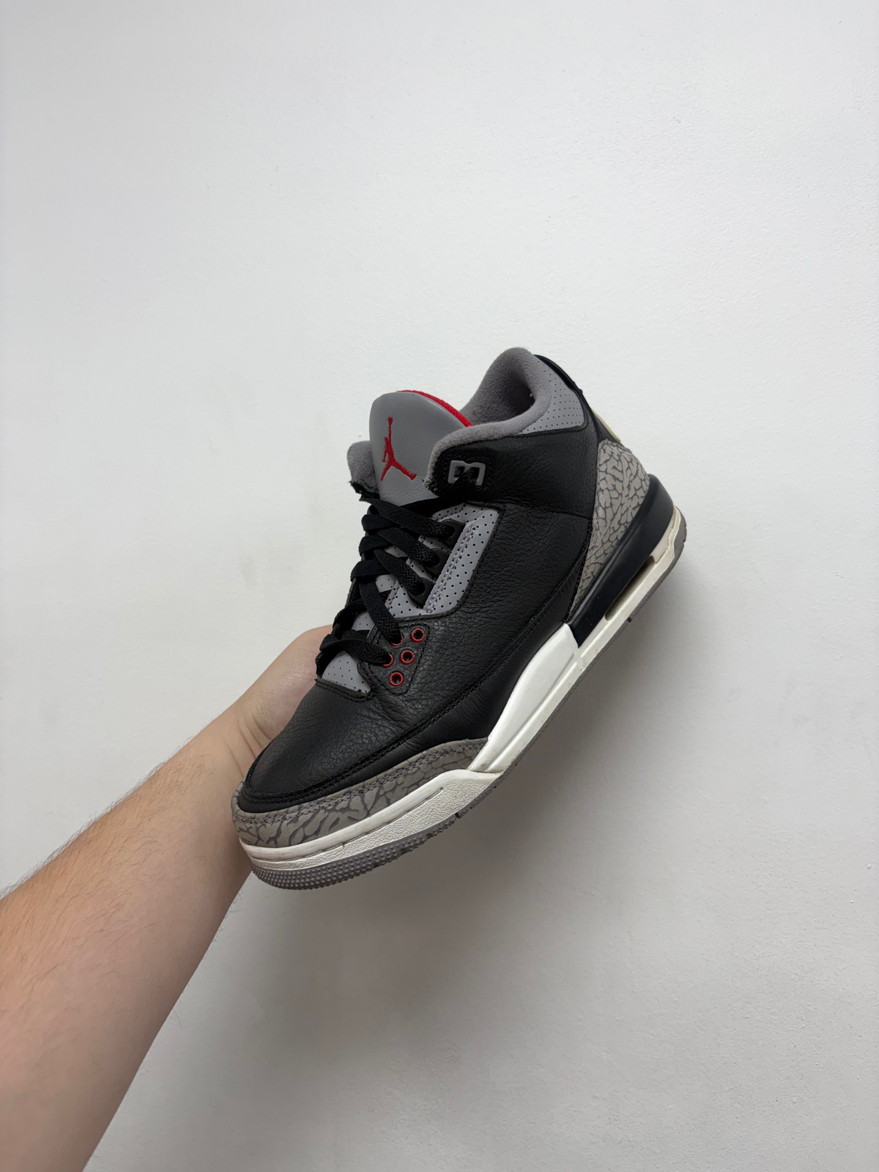 Jordan 3 Black Cement Sneakers