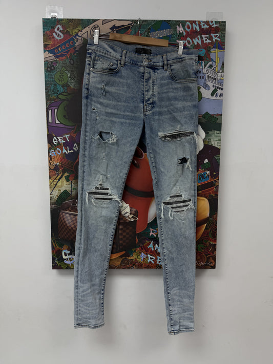 Amiri Jeans Light Wash MX1 Iridescent Patch Used 34 N/A