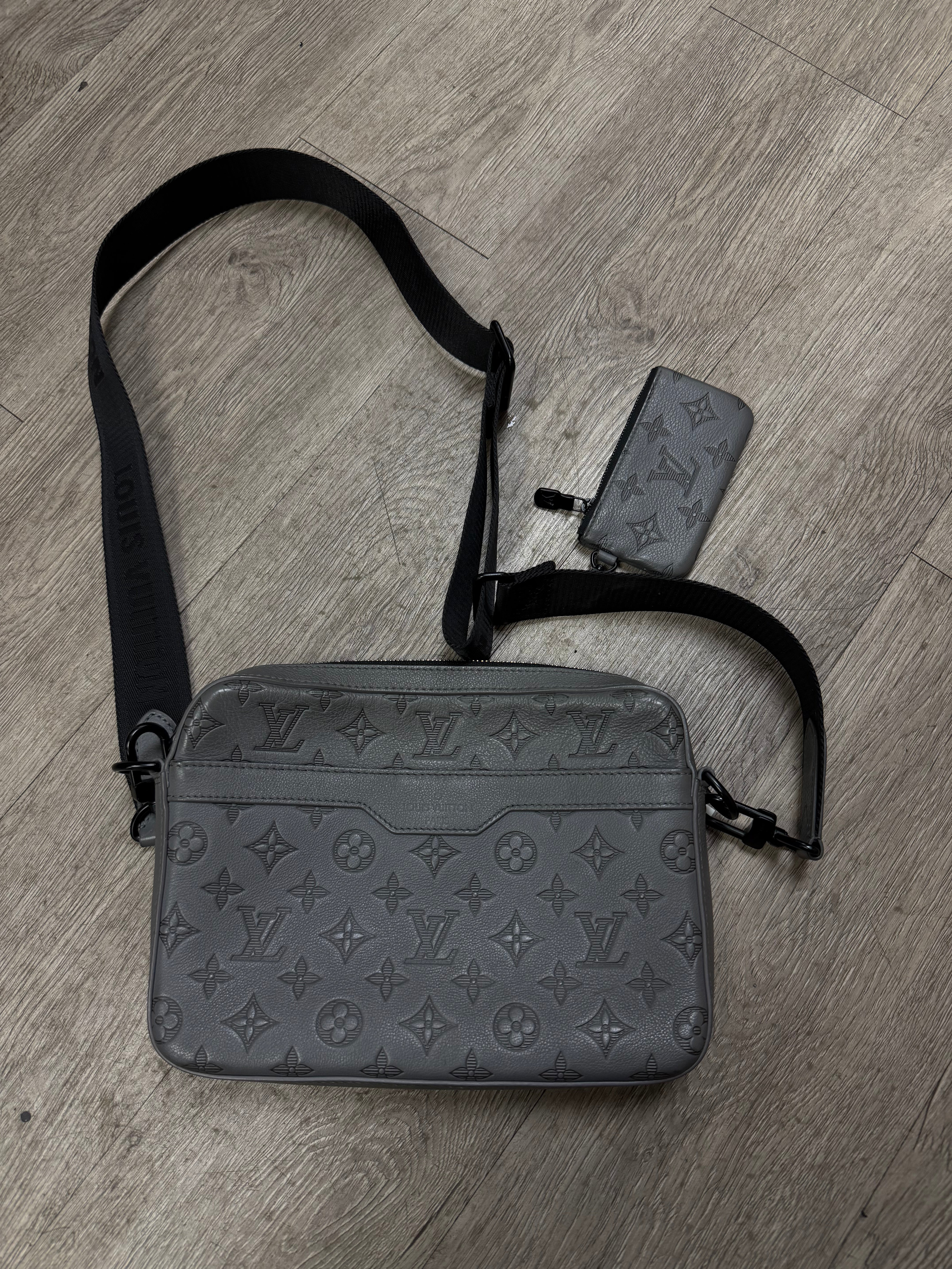 Louis Vuitton Grey Trio Messenger Bag