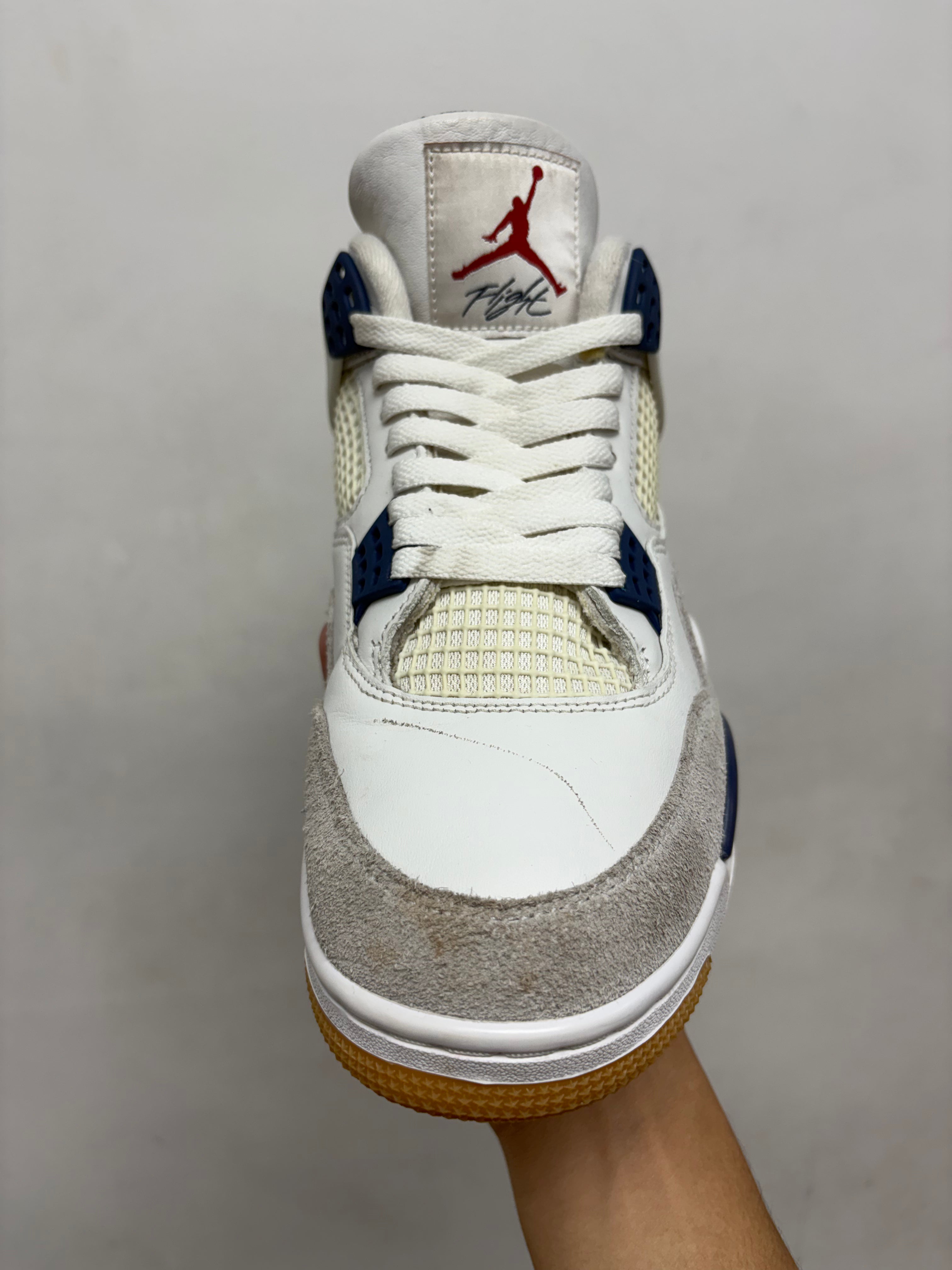 Jordan 4 SB Navy Sneakers