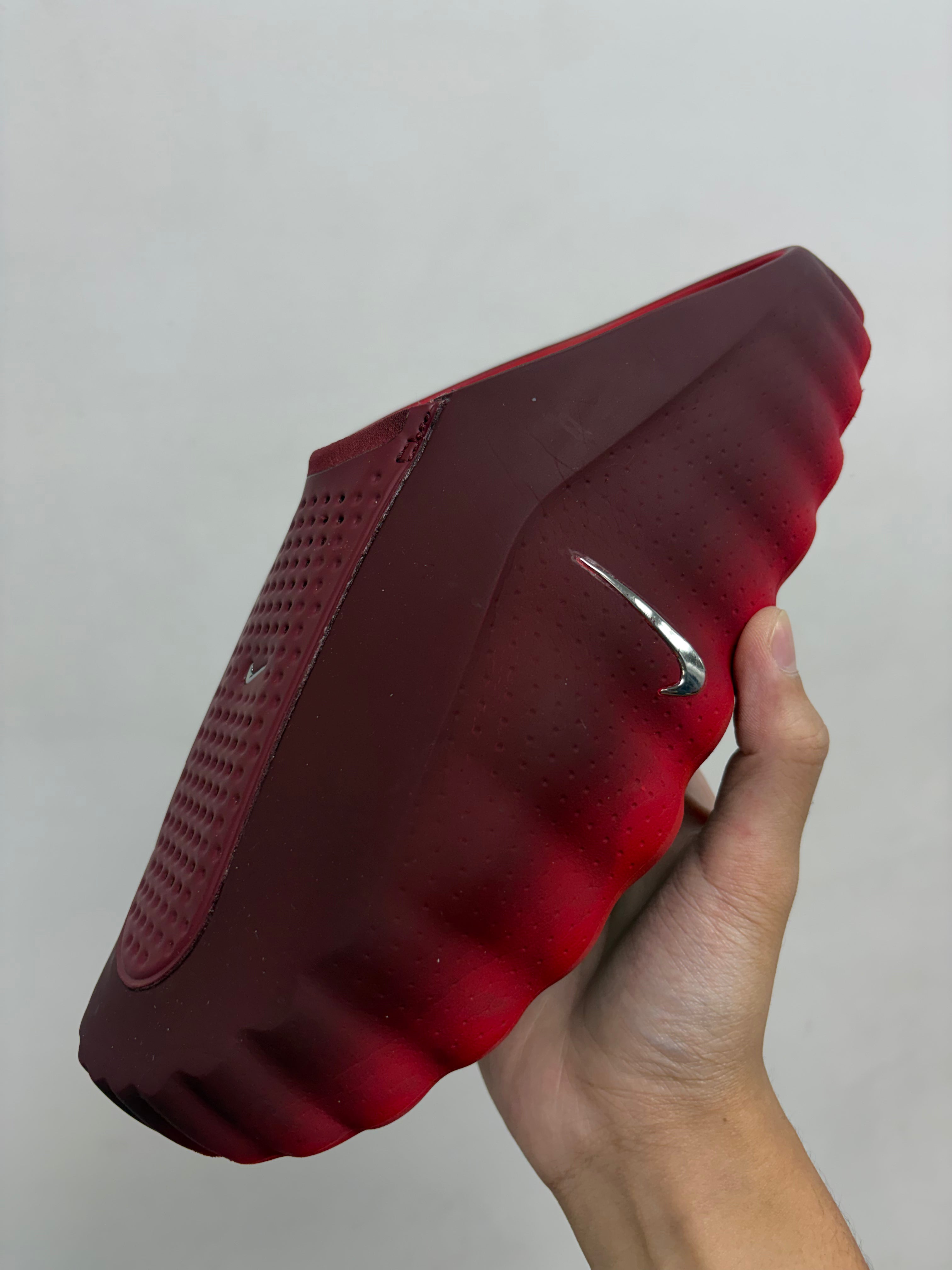 Nike Mind 001 University Red Slides