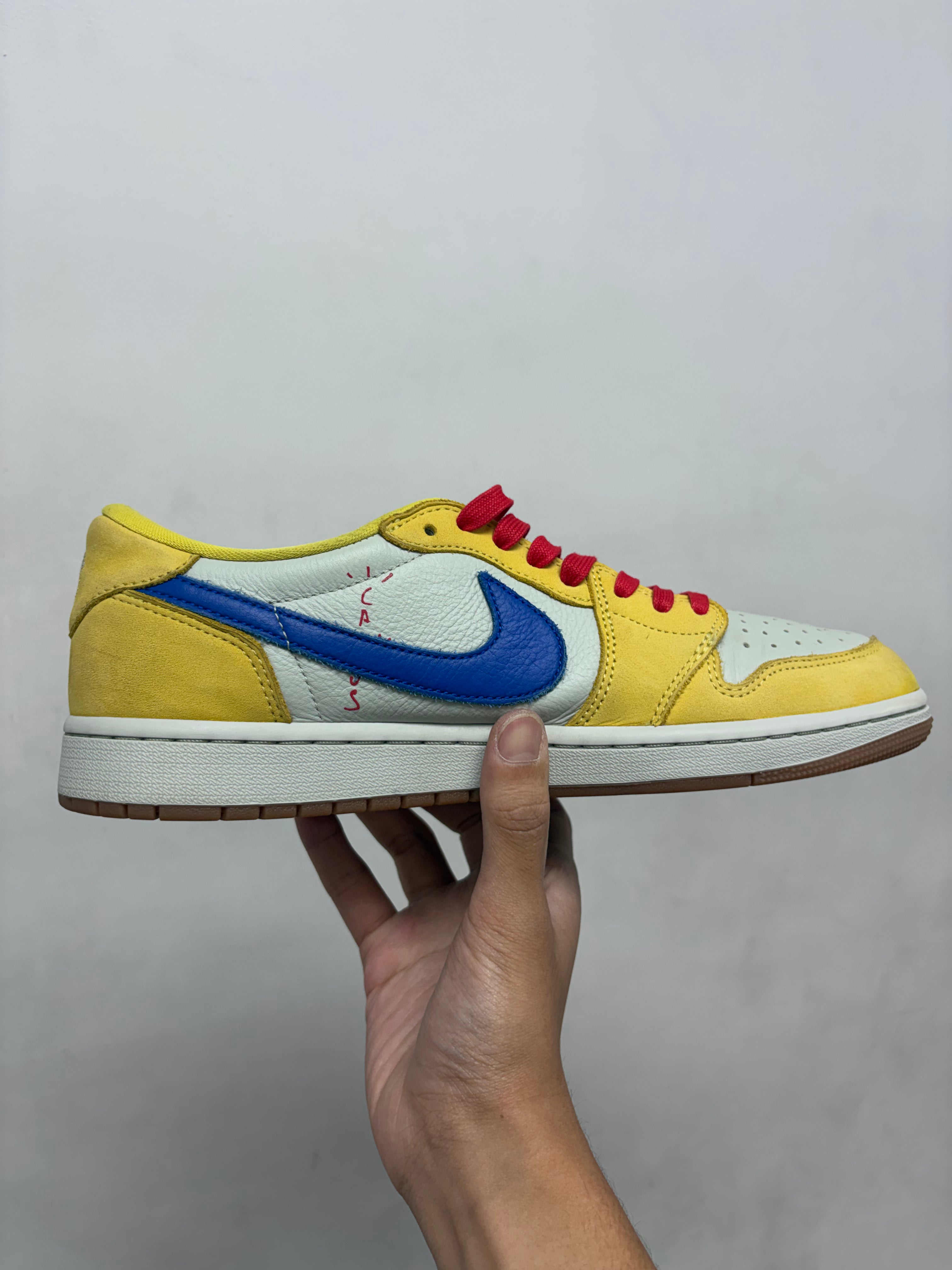Jordan 1 Low Travis Scott Canary Yellow Sneakers