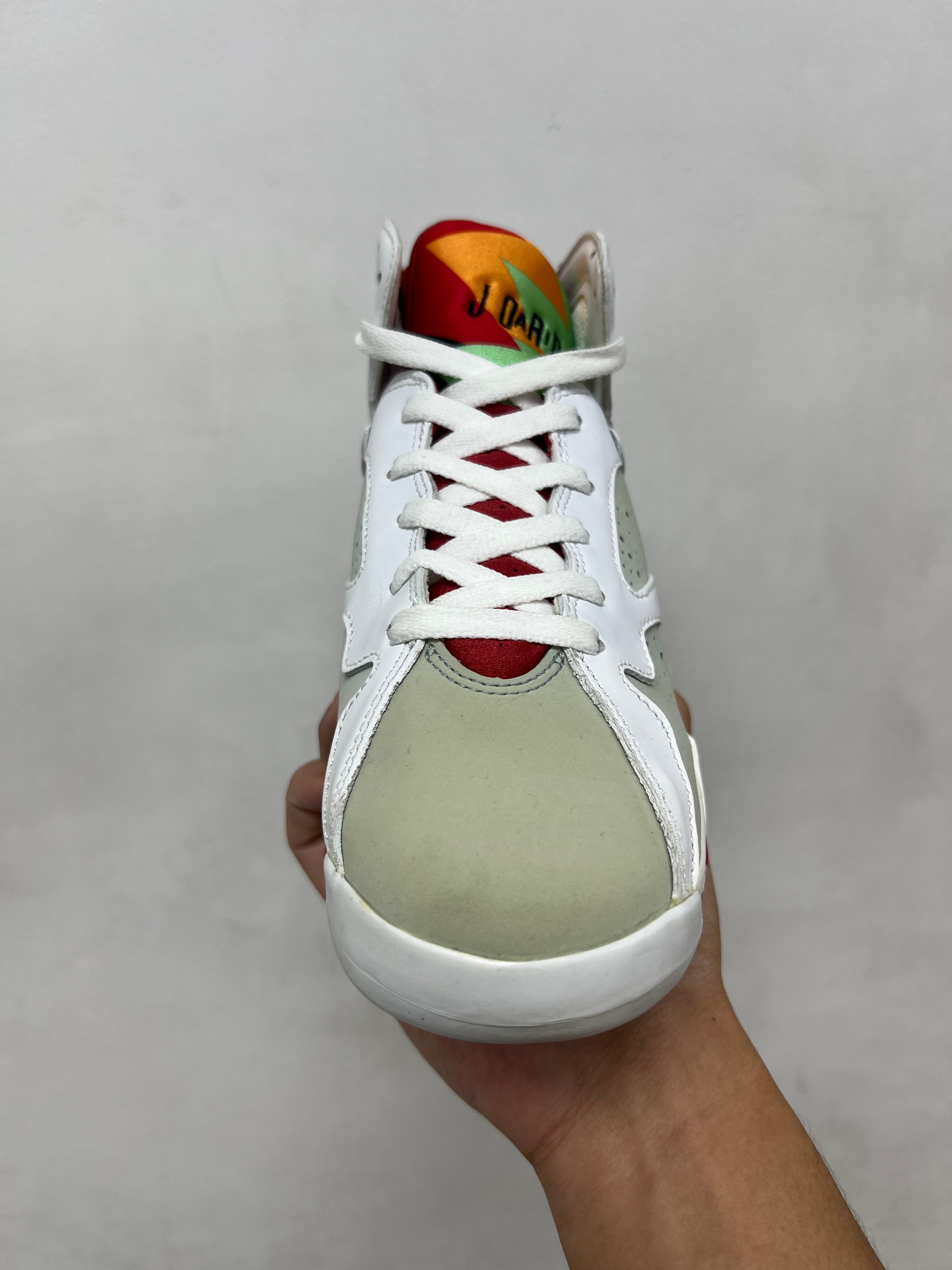 Nike Jordan 7 Hare Sneakers