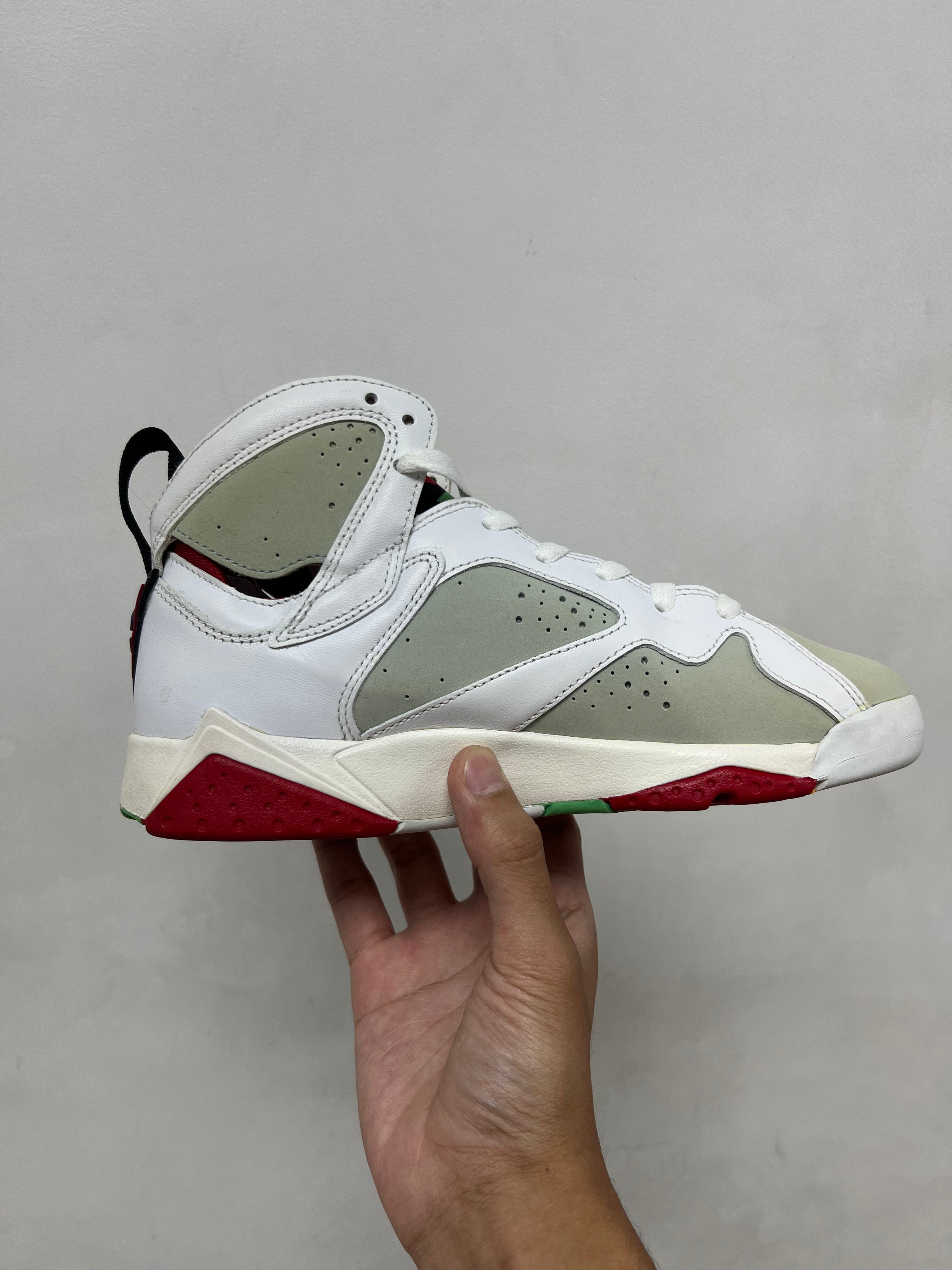 Nike Jordan 7 Hare Sneakers