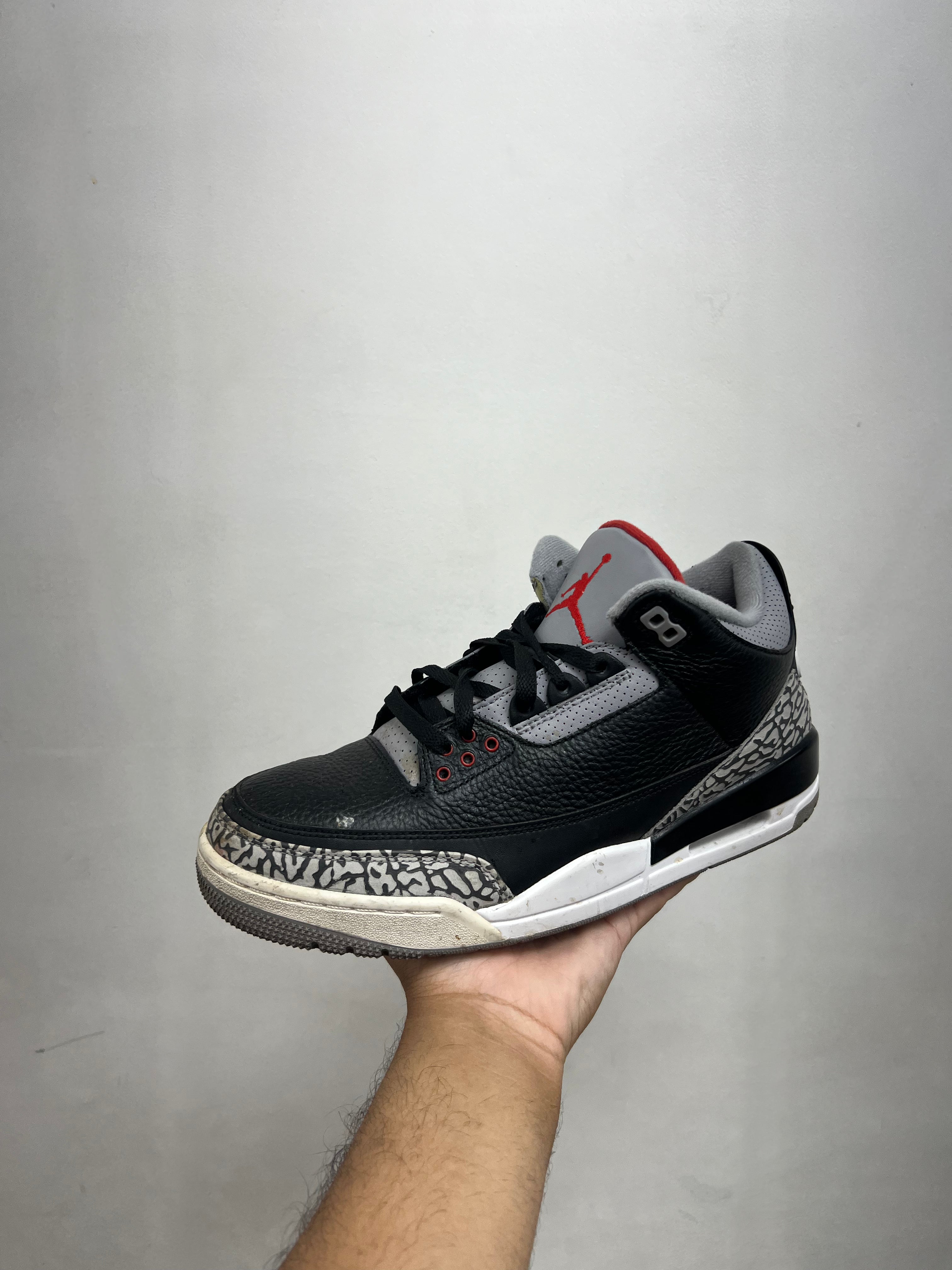 Jordan 3 Black Cement (2018) Sneakers