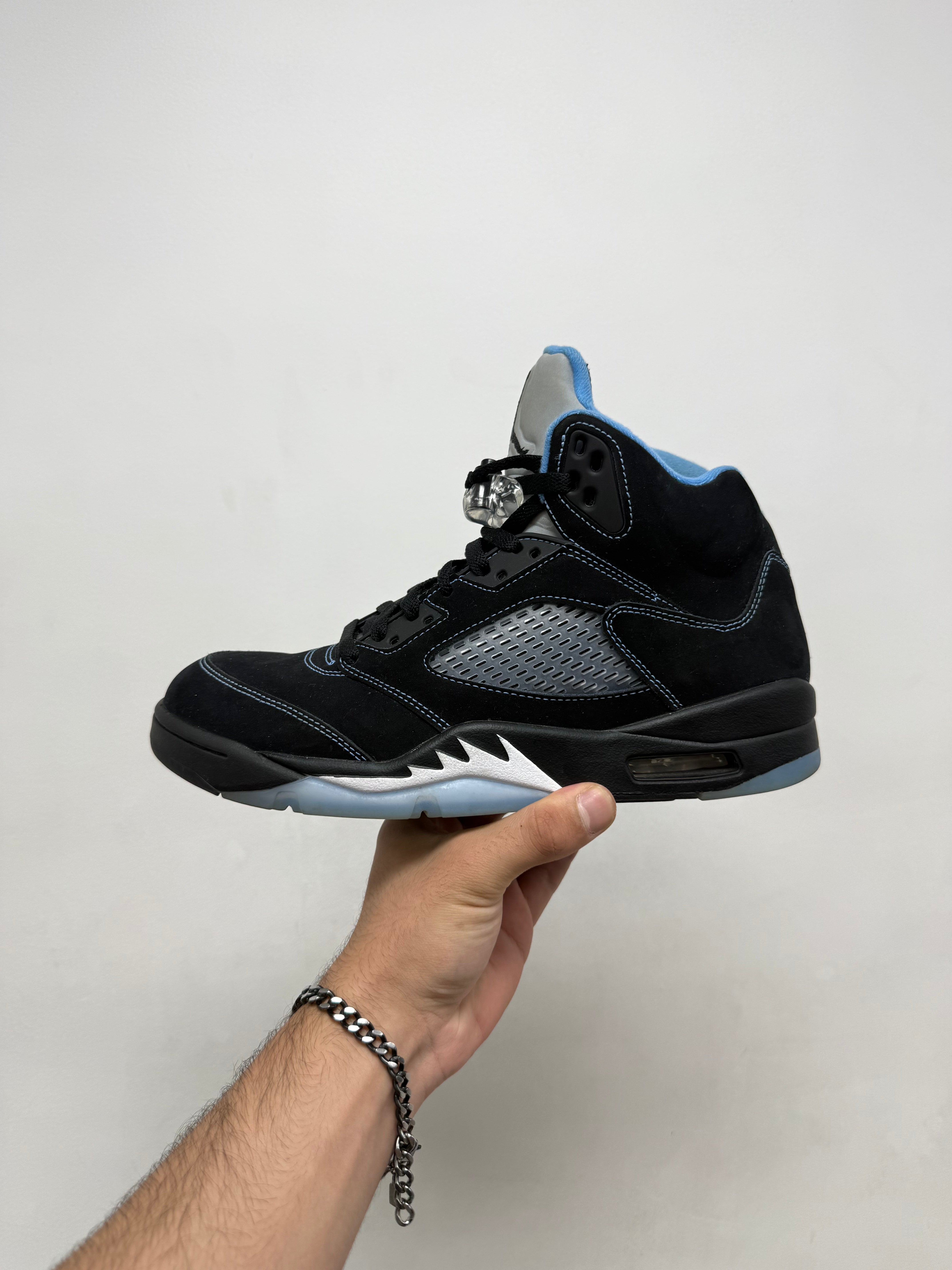 Jordan 5 University Blue Sneakers