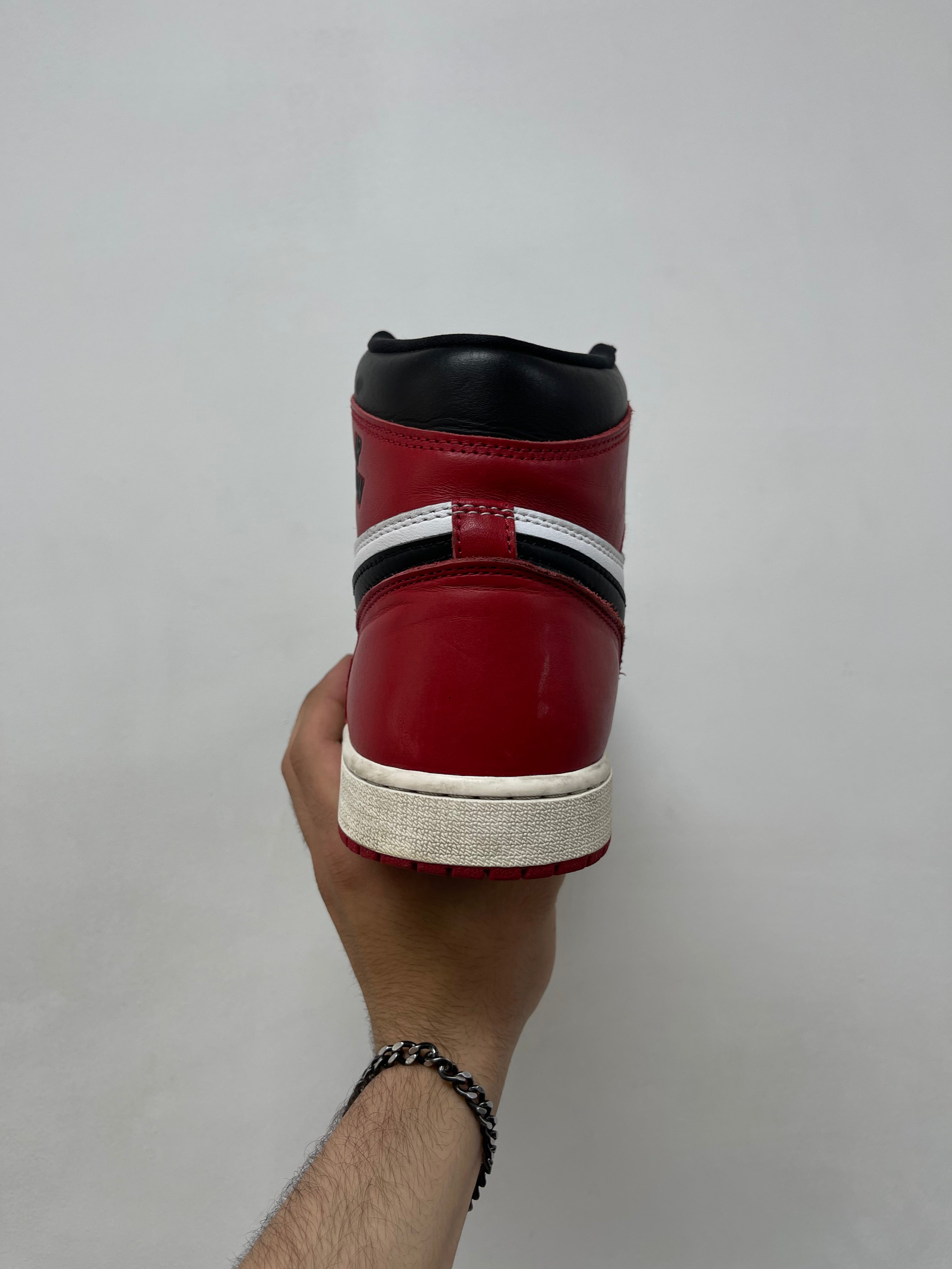 Jordan 1 Black Toe (2025) Sneakers