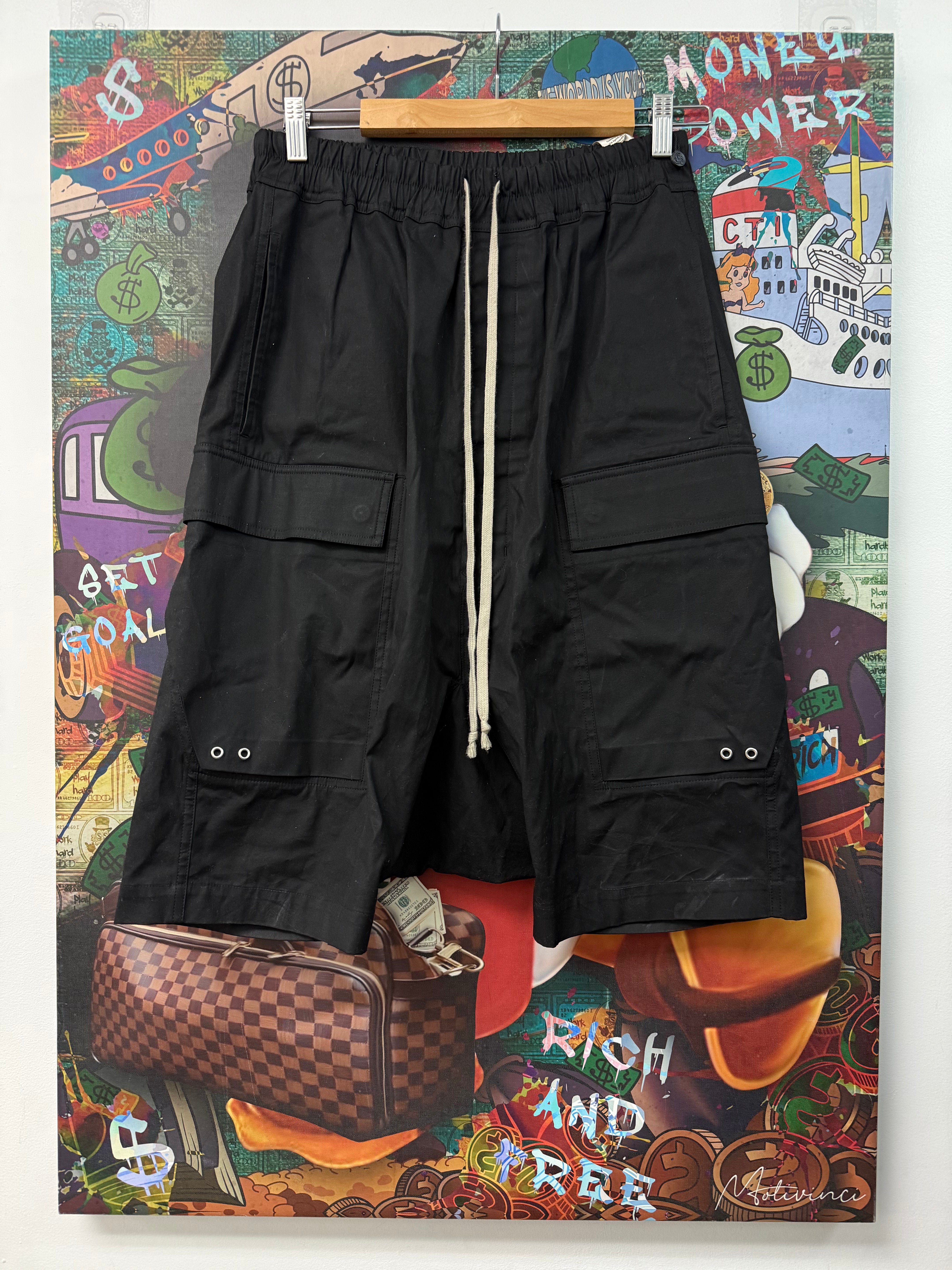 Rick Owens Black Pod Cargo (46) Shorts