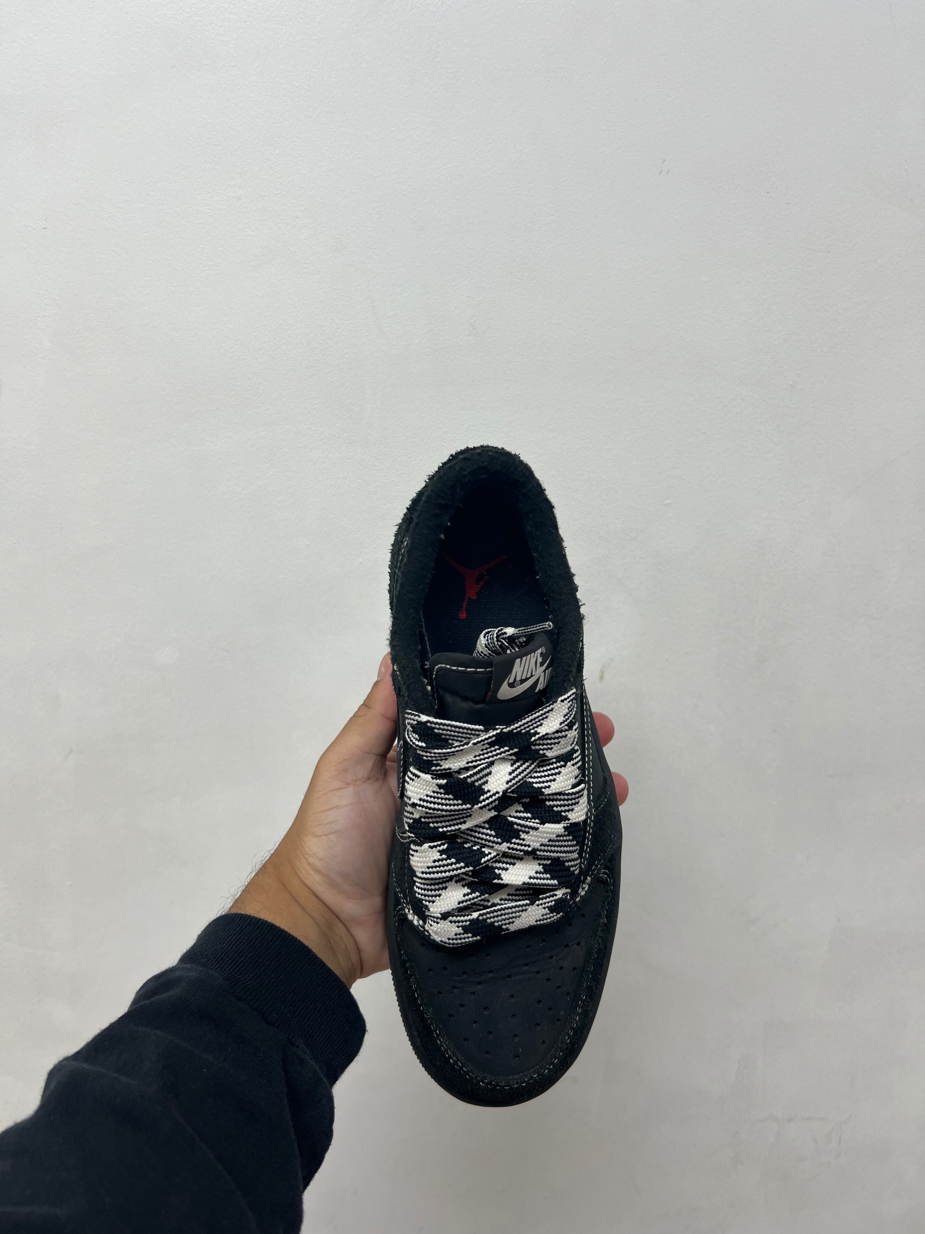 Jordan 1 Low Travis Scott Phantom Sneakers