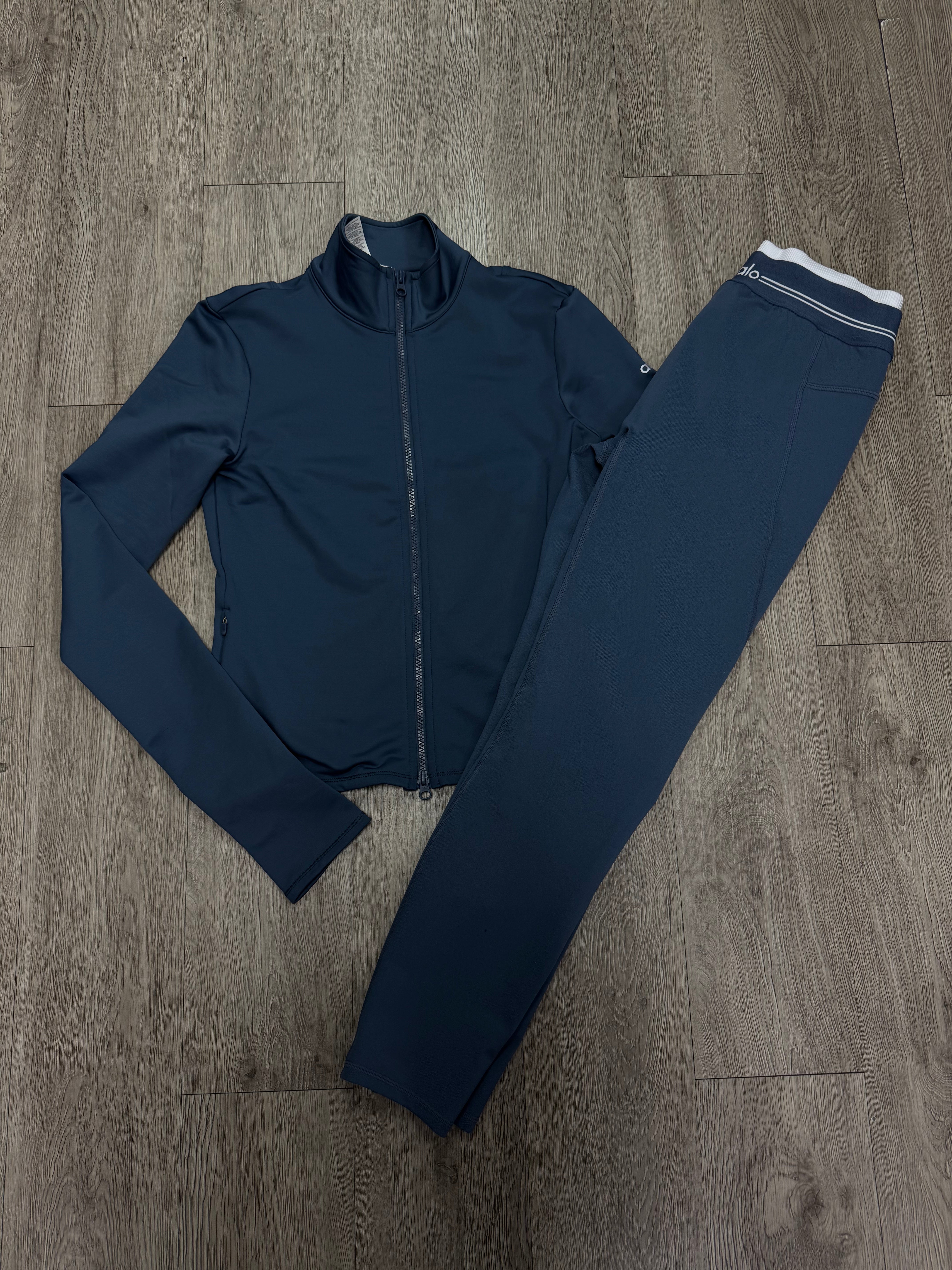 ALO Blue Leggings Set