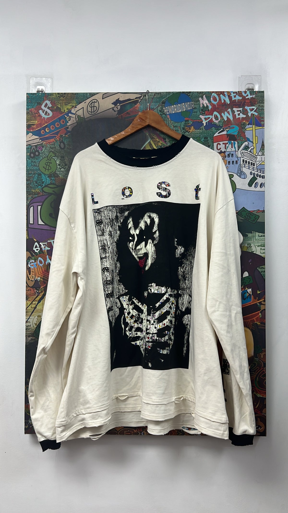 Lost Intricacy Kiss Rhinestone Long Sleeve